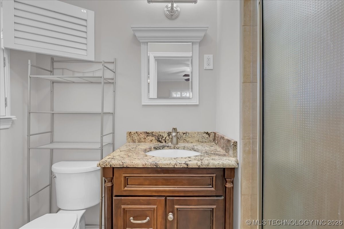 2242 E 33rd Street Property Photo 51