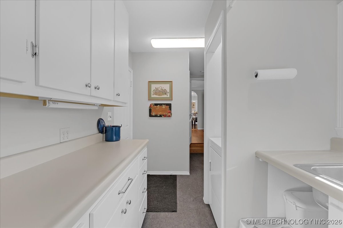 2242 E 33rd Street Property Photo 54