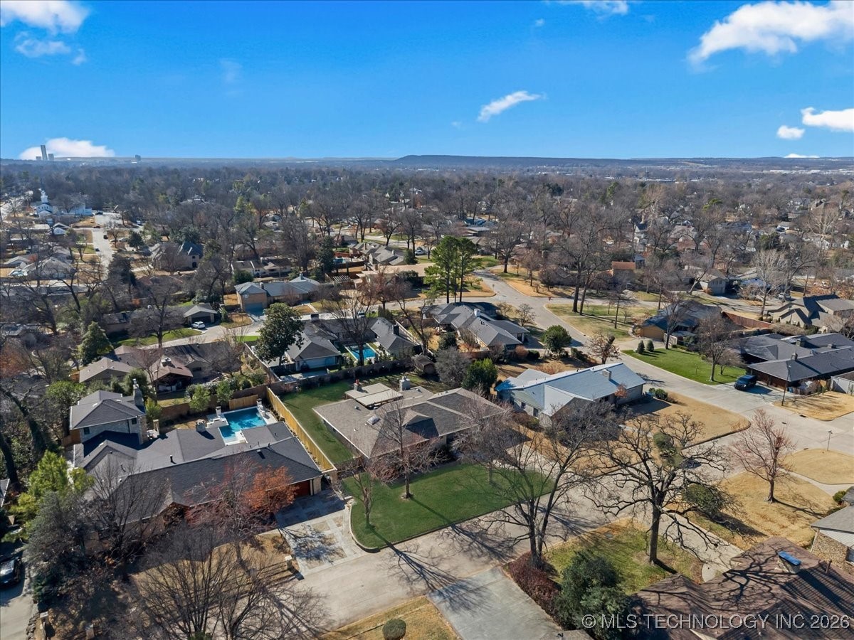 2242 E 33rd Street Property Photo 67