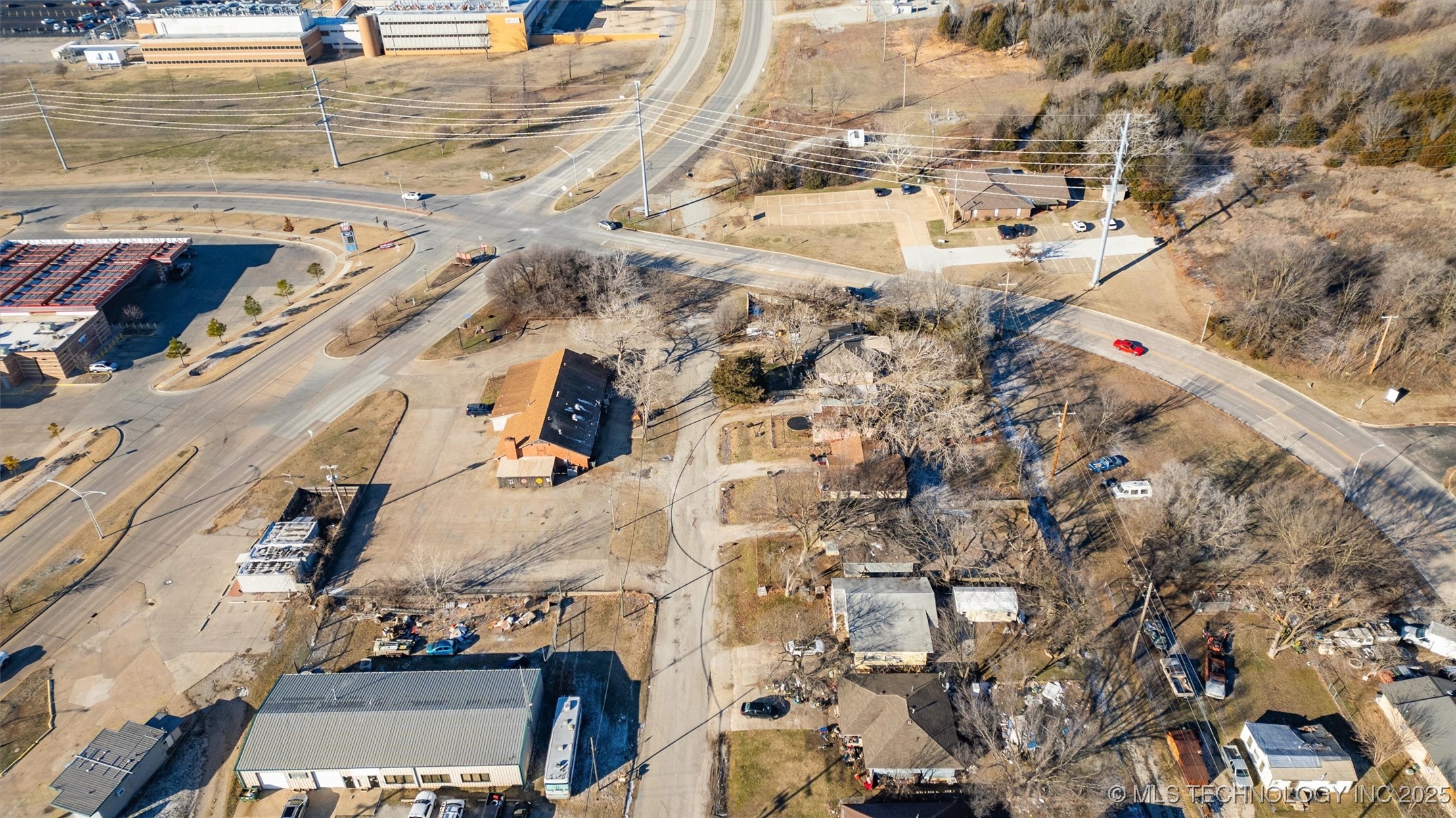 1840 Sw Frank Phillips Boulevard Property Photo 2