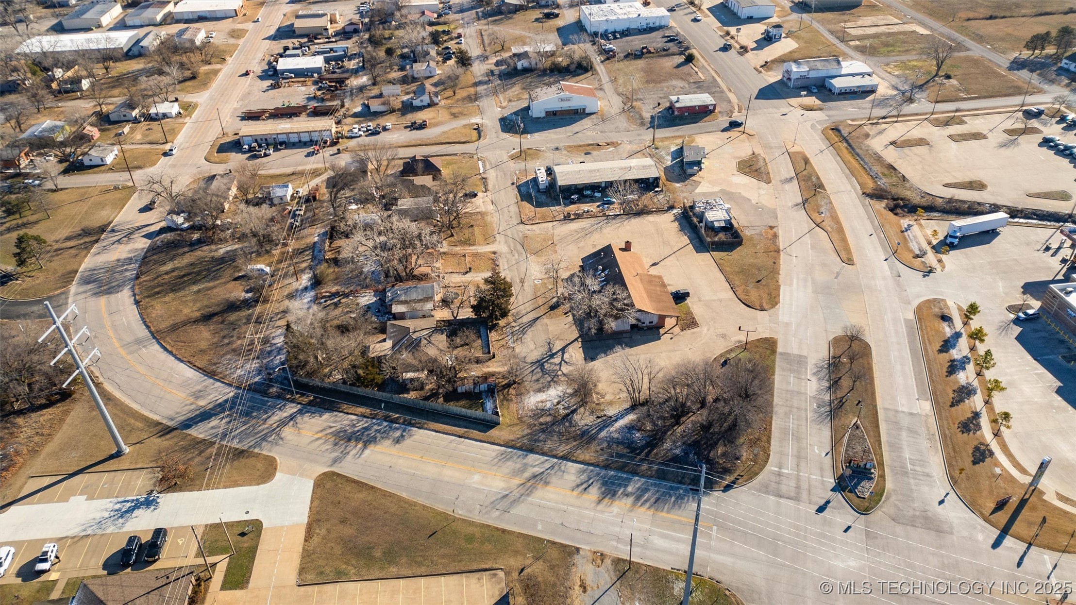 1840 Sw Frank Phillips Boulevard Property Photo 9