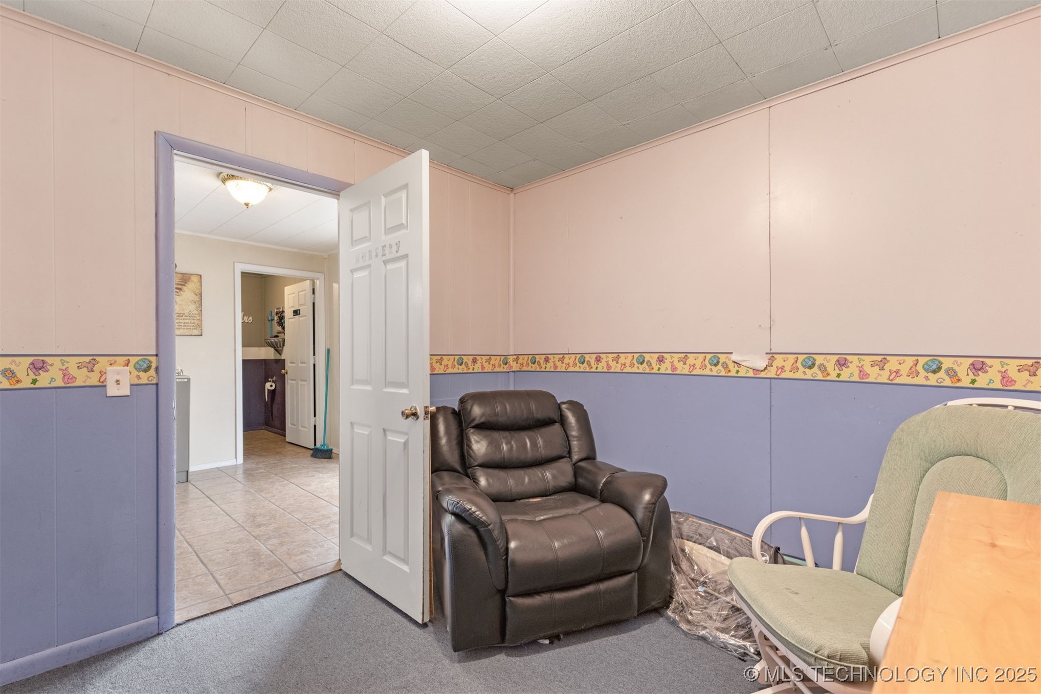 215 S Bixby Street Property Photo 23