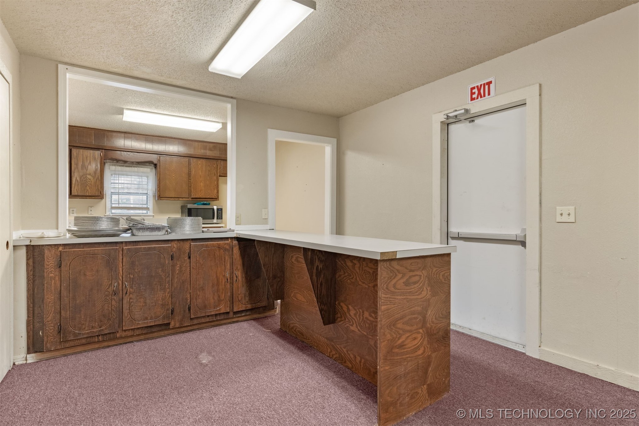 215 S Bixby Street Property Photo 30