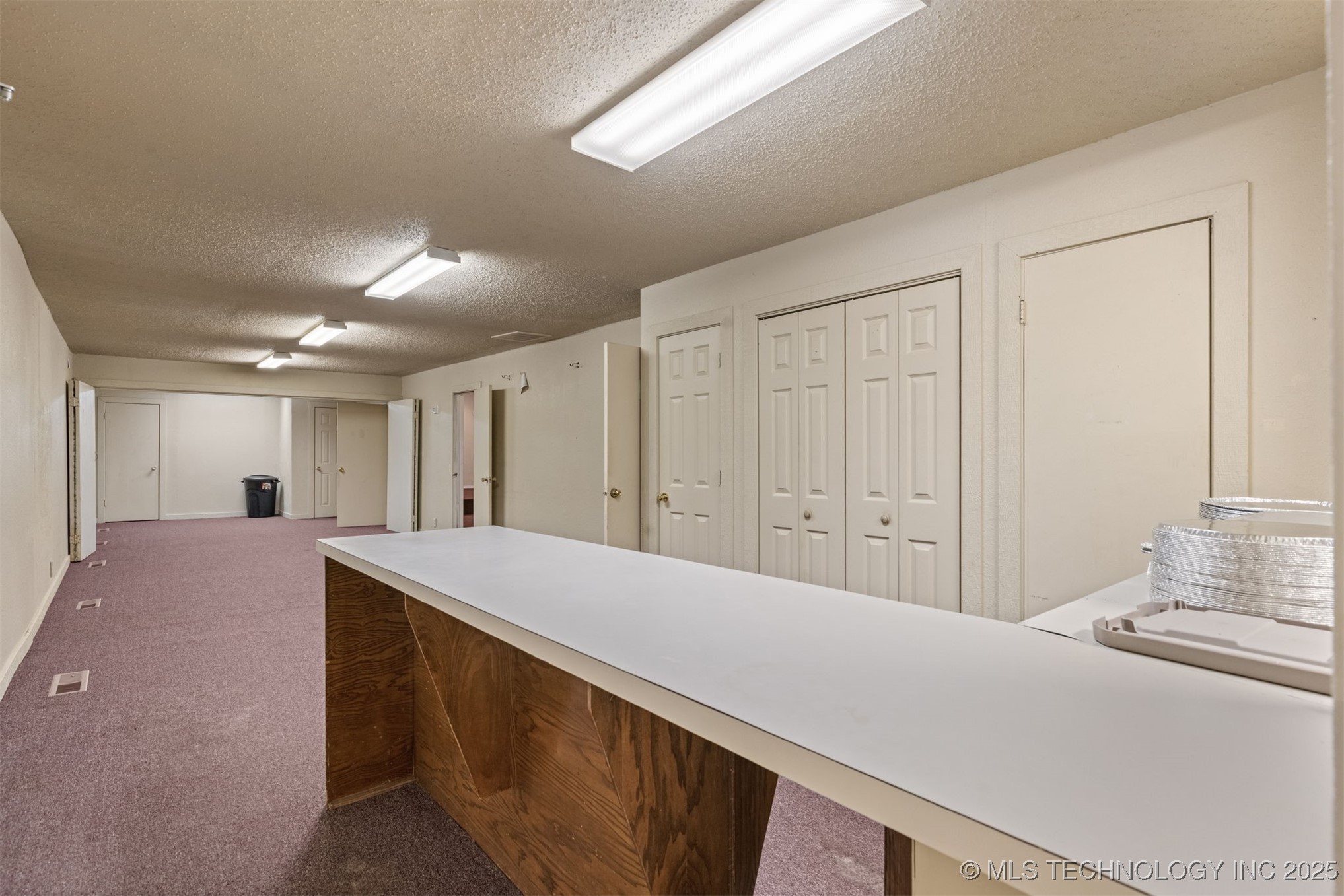 215 S Bixby Street Property Photo 32