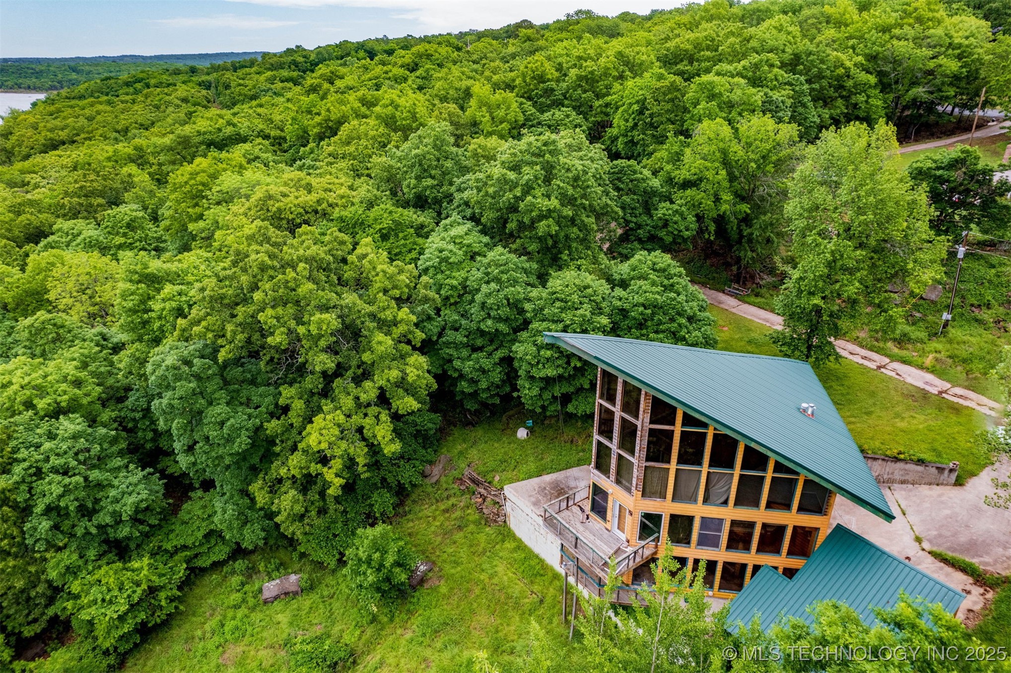 2989 W 351st Road Property Photo 4