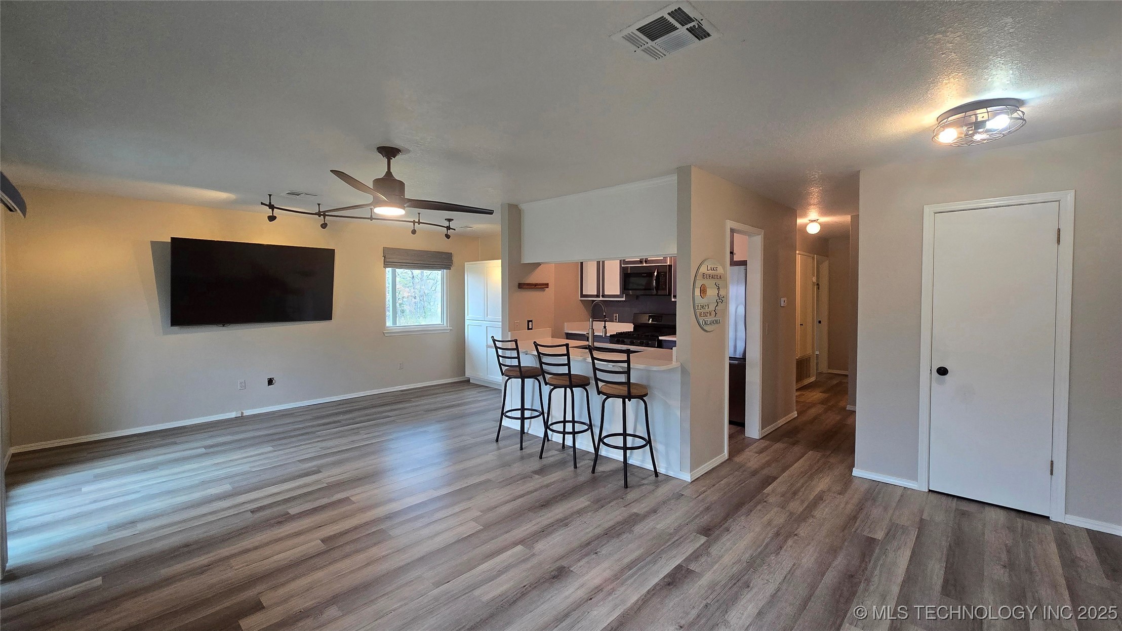 293 Kiamichi Property Photo 14