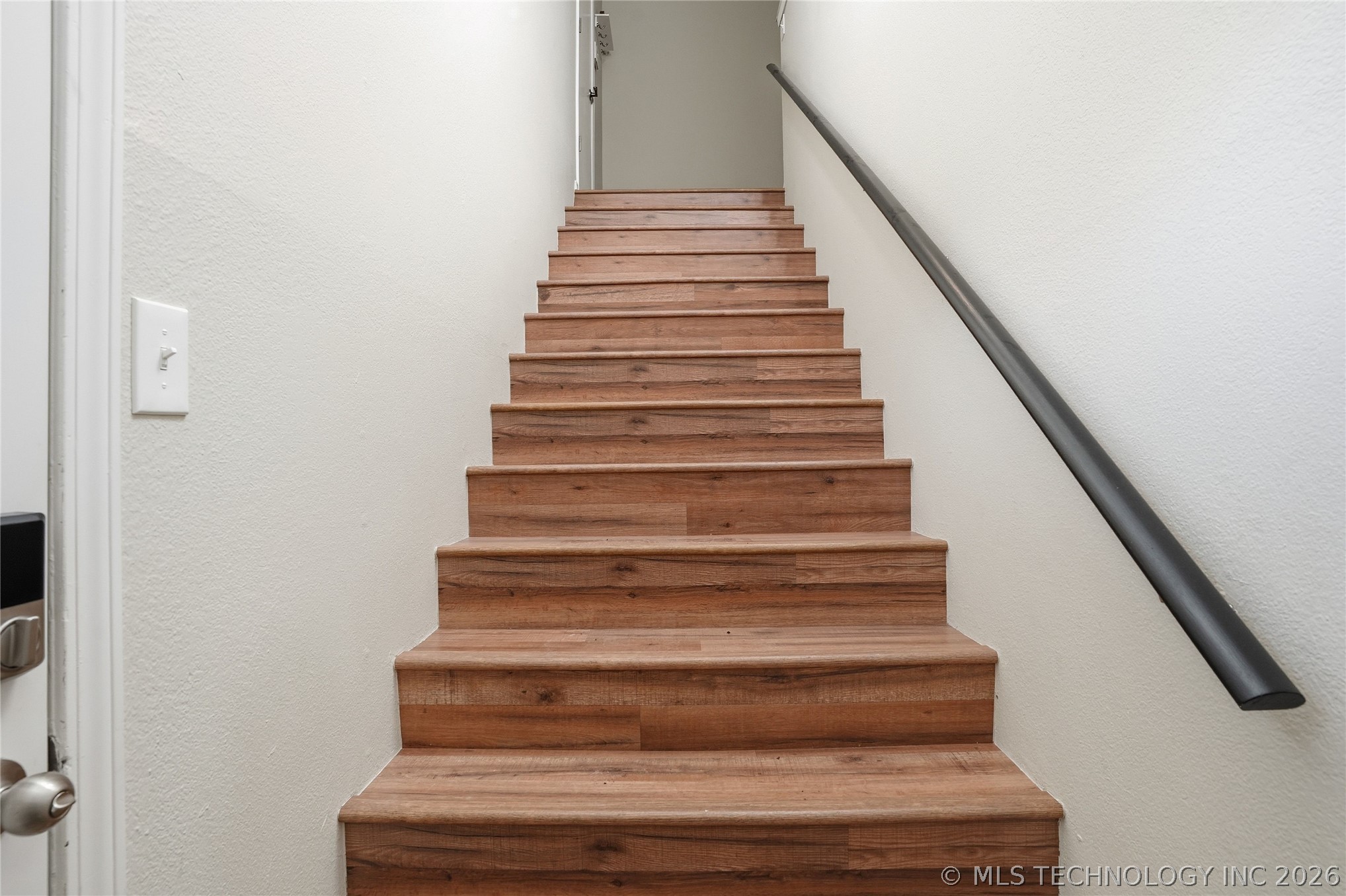 2826 E 90th Street 1602 Property Photo 2