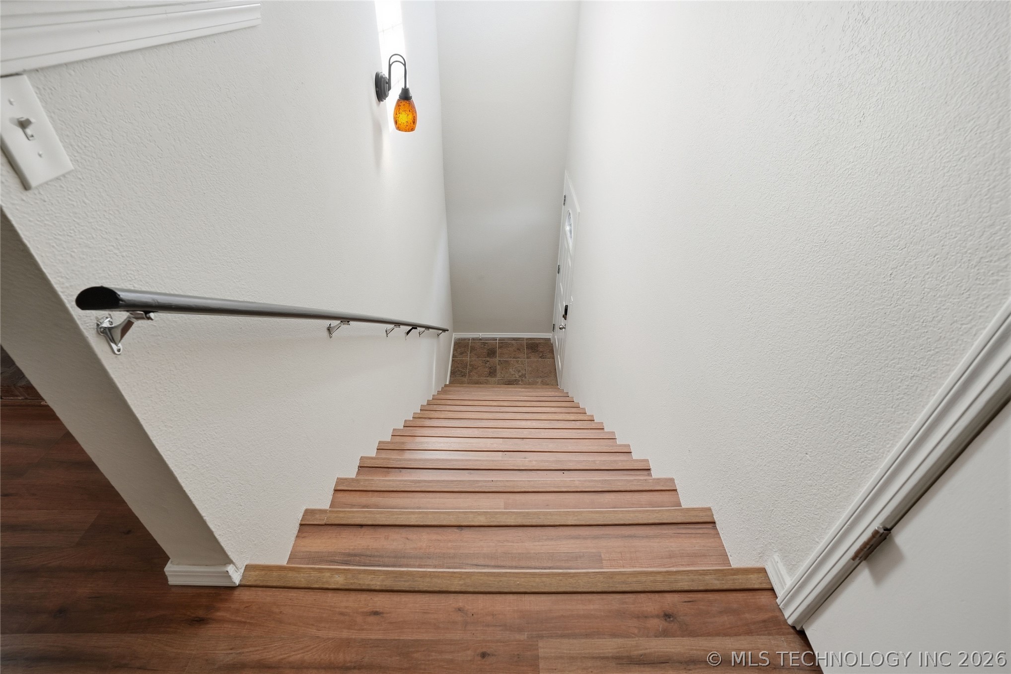 2826 E 90th Street 1602 Property Photo 3