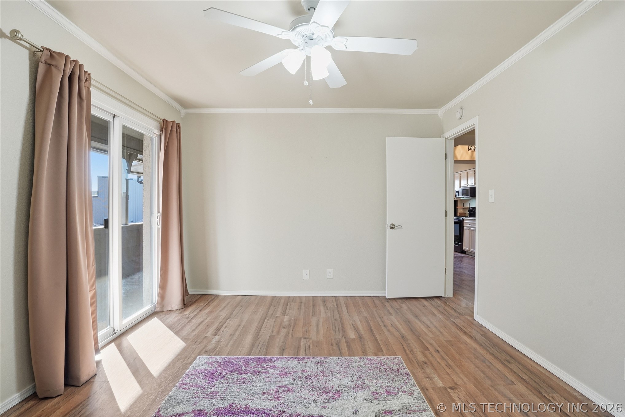 2826 E 90th Street 1602 Property Photo 24