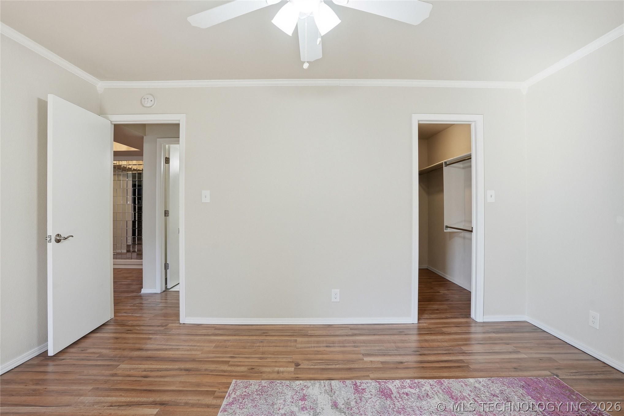 2826 E 90th Street 1602 Property Photo 25