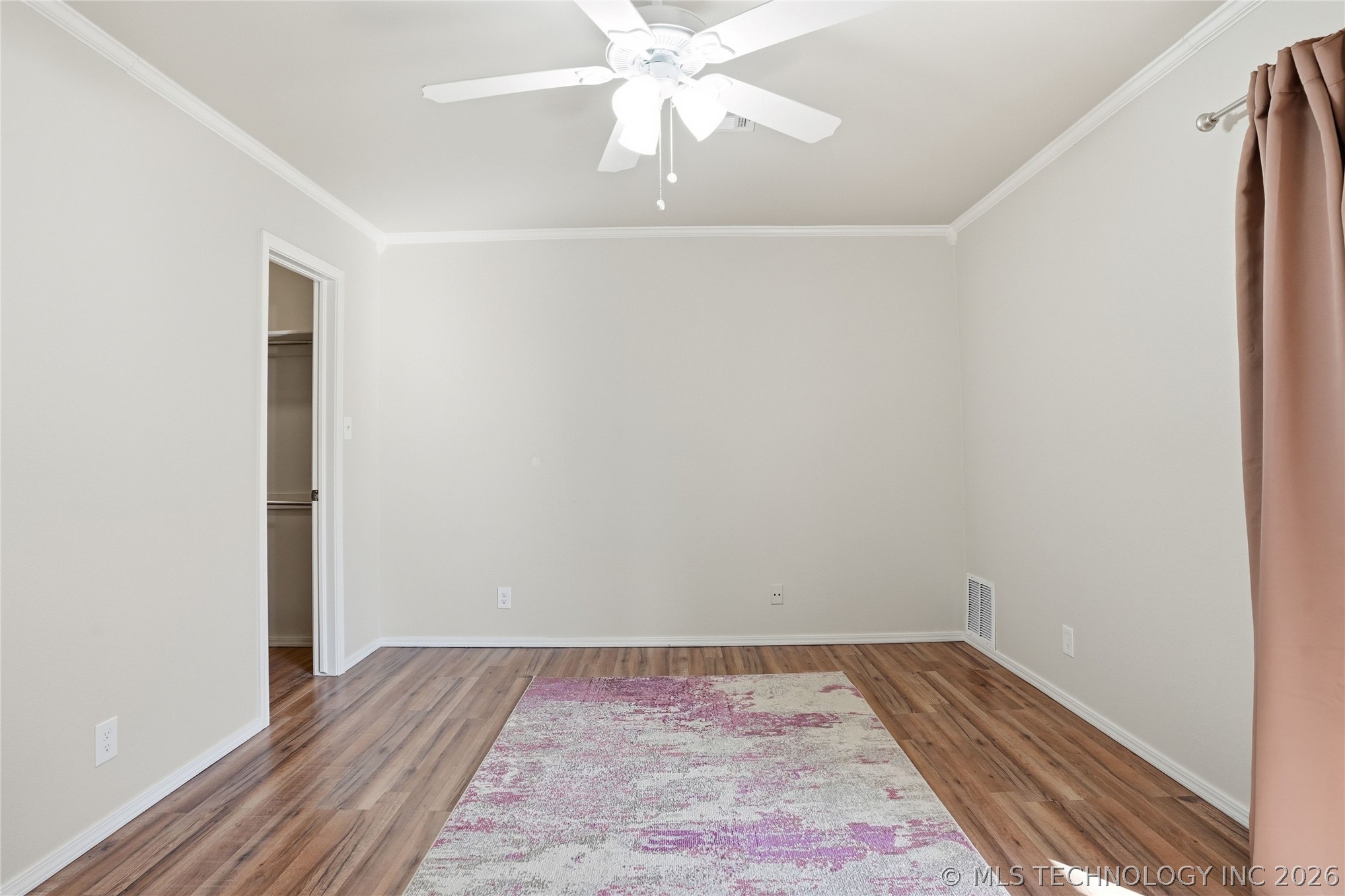 2826 E 90th Street 1602 Property Photo 26