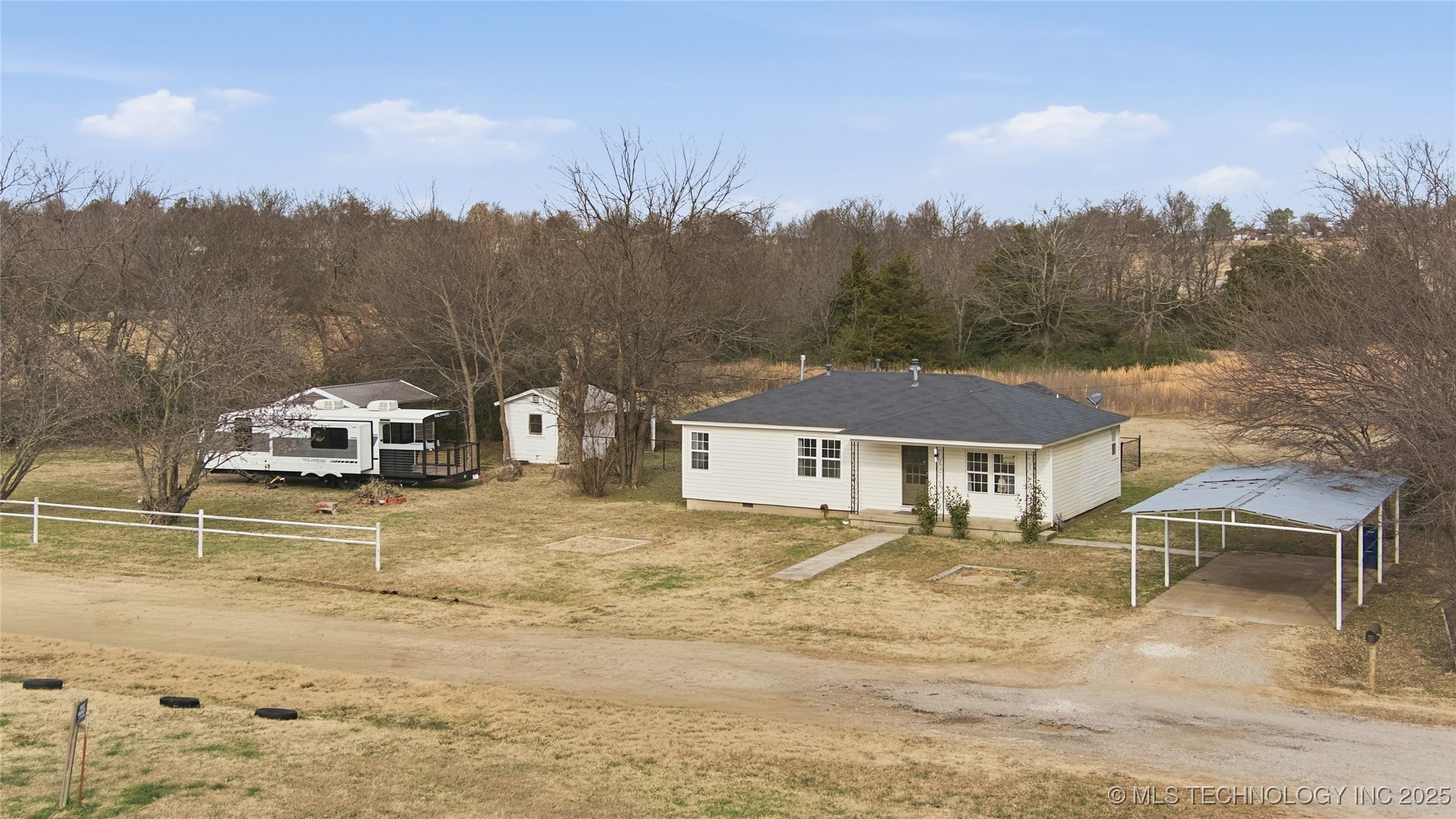 1005 W 2nd Street Property Photo 28