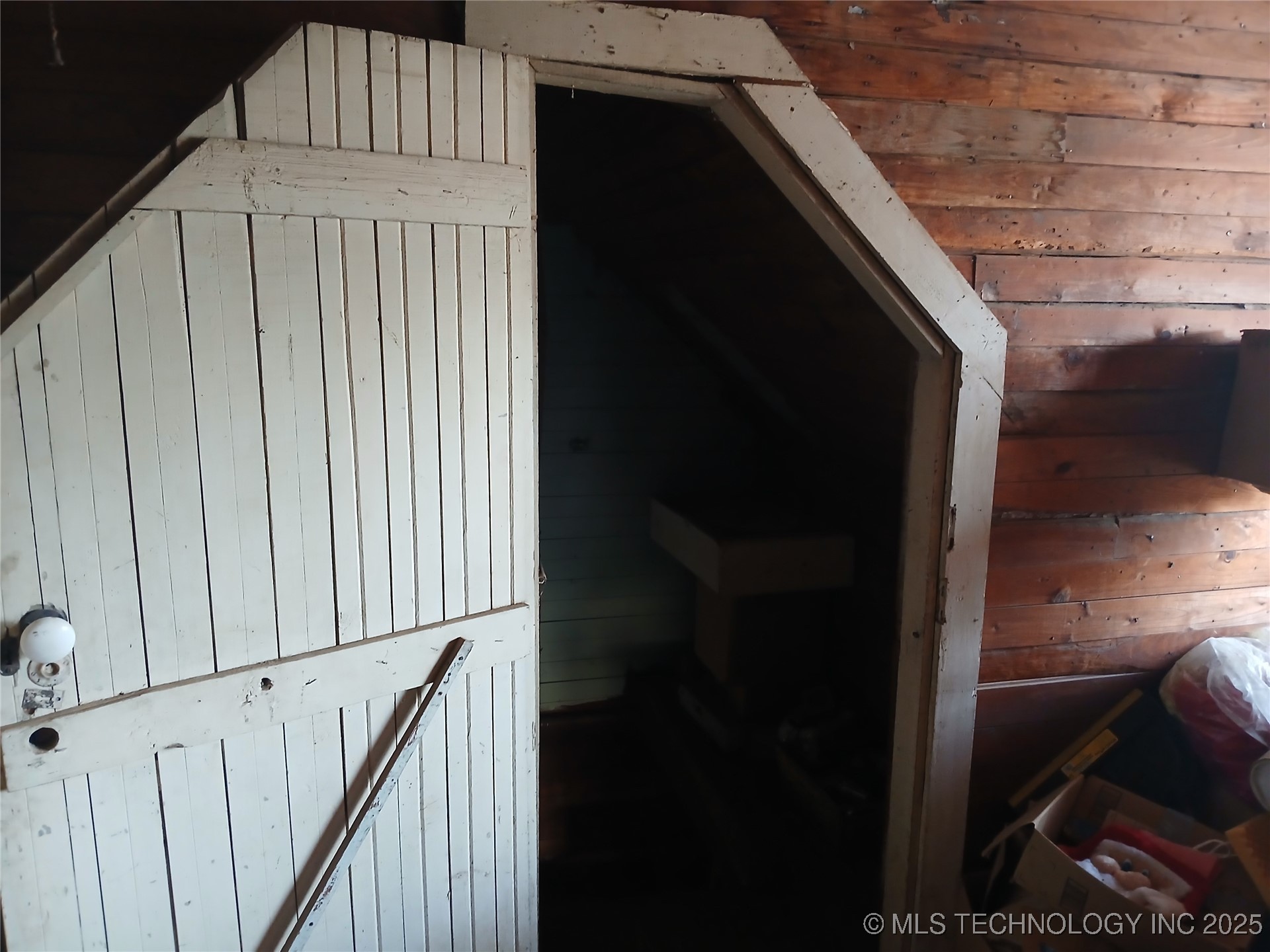 1101 S Mekusukey Avenue Property Photo 14