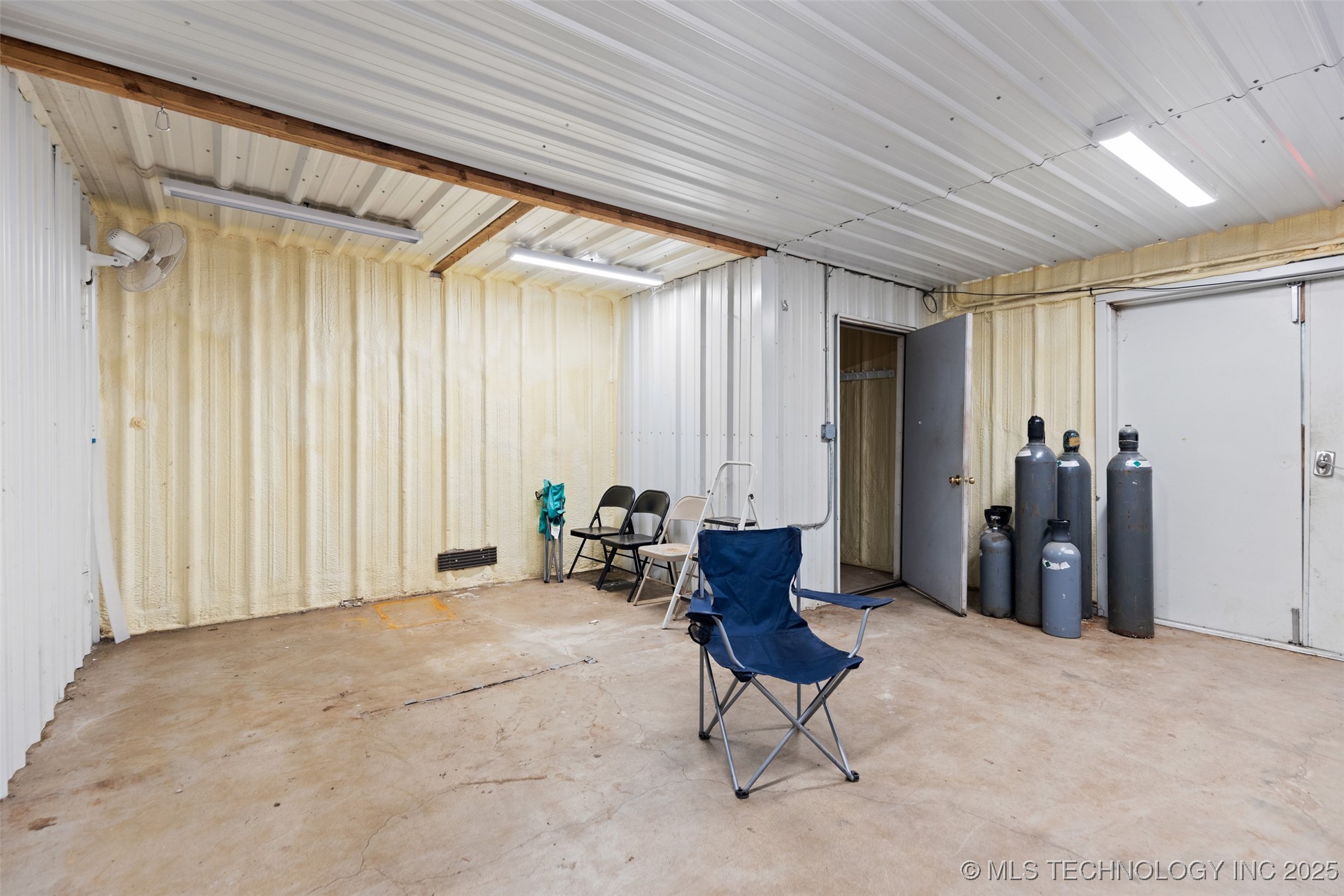 14360 S 4070 Road Property Photo 5