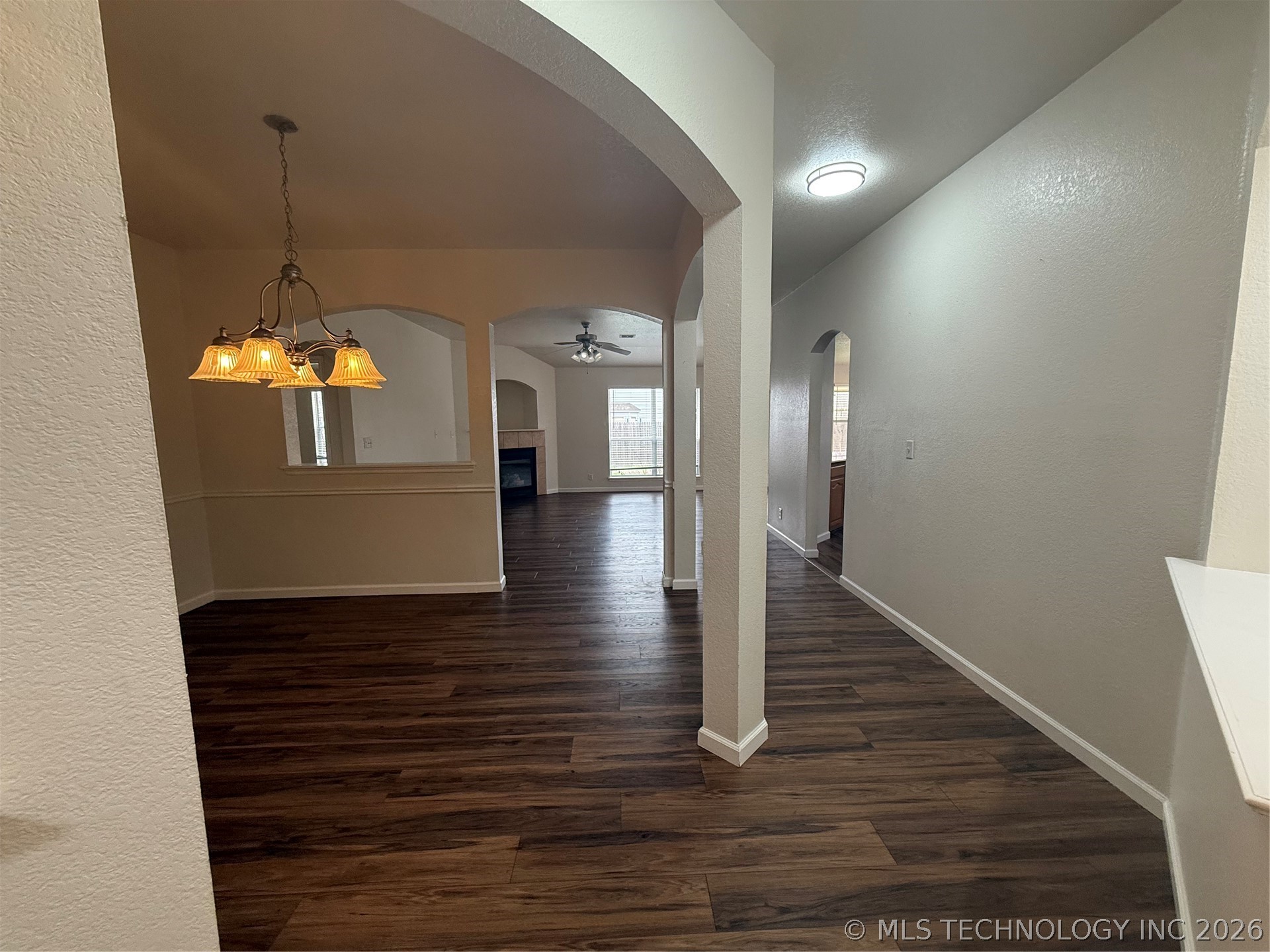 11899 S 269th East Avenue Property Photo 4