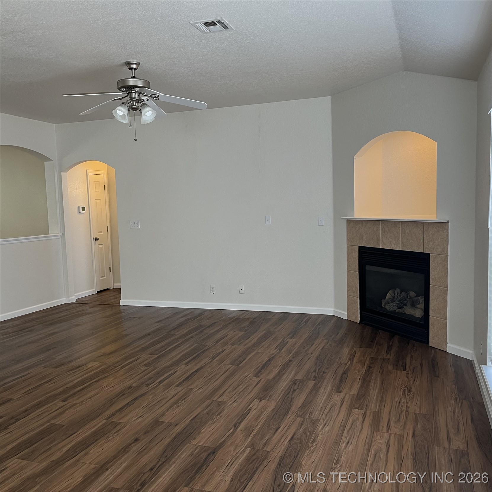 11899 S 269th East Avenue Property Photo 6