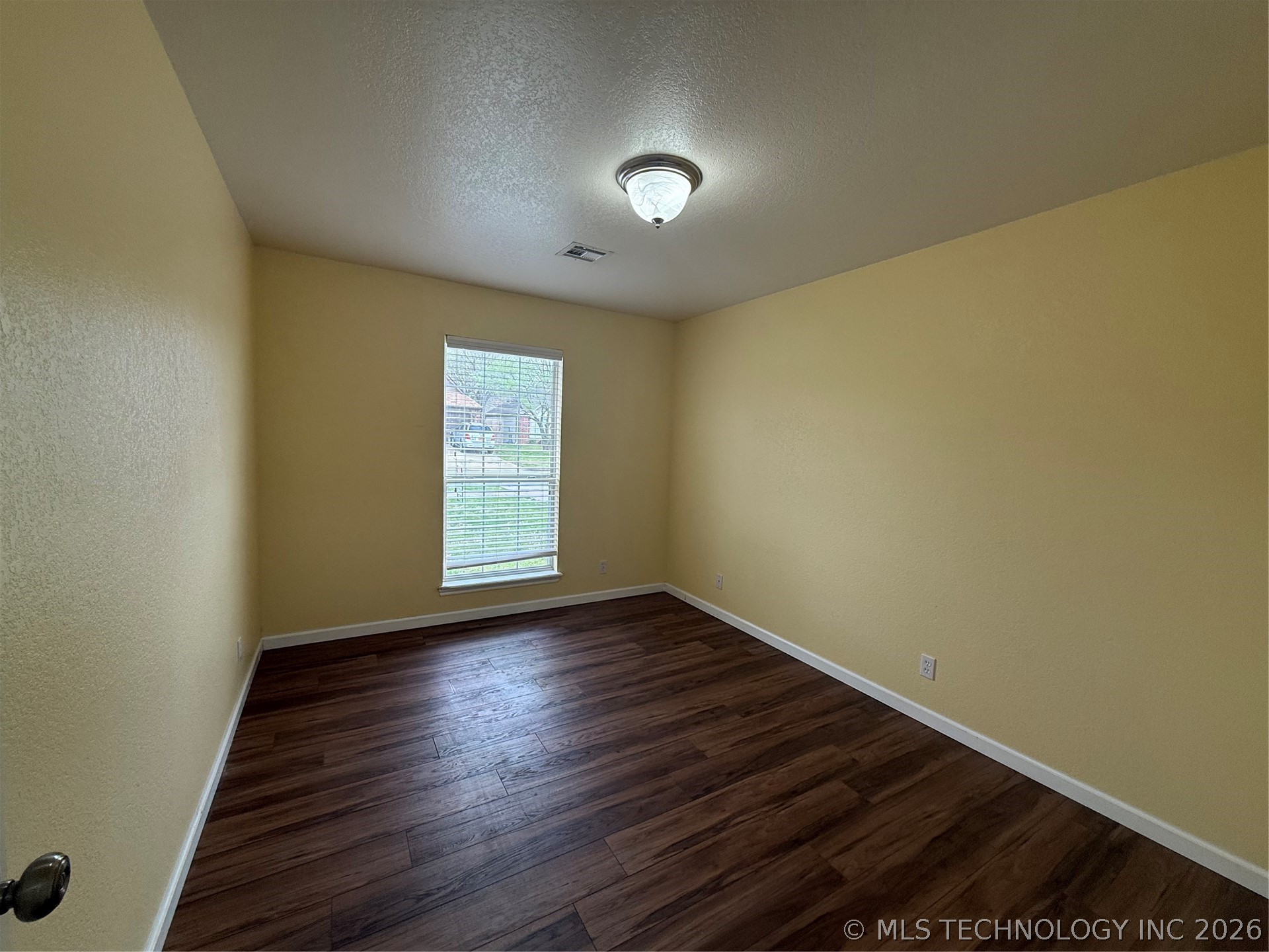 11899 S 269th East Avenue Property Photo 17