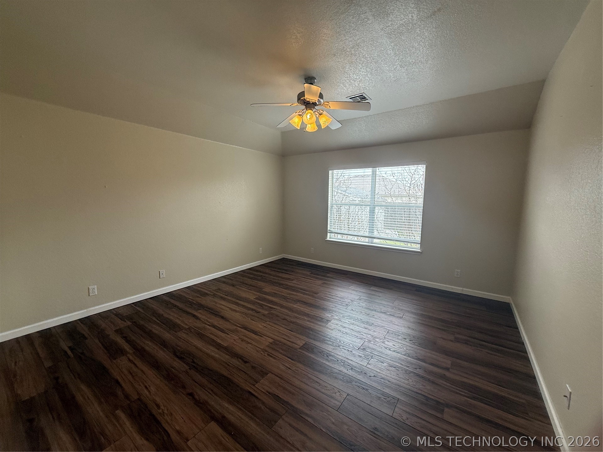 11899 S 269th East Avenue Property Photo 22