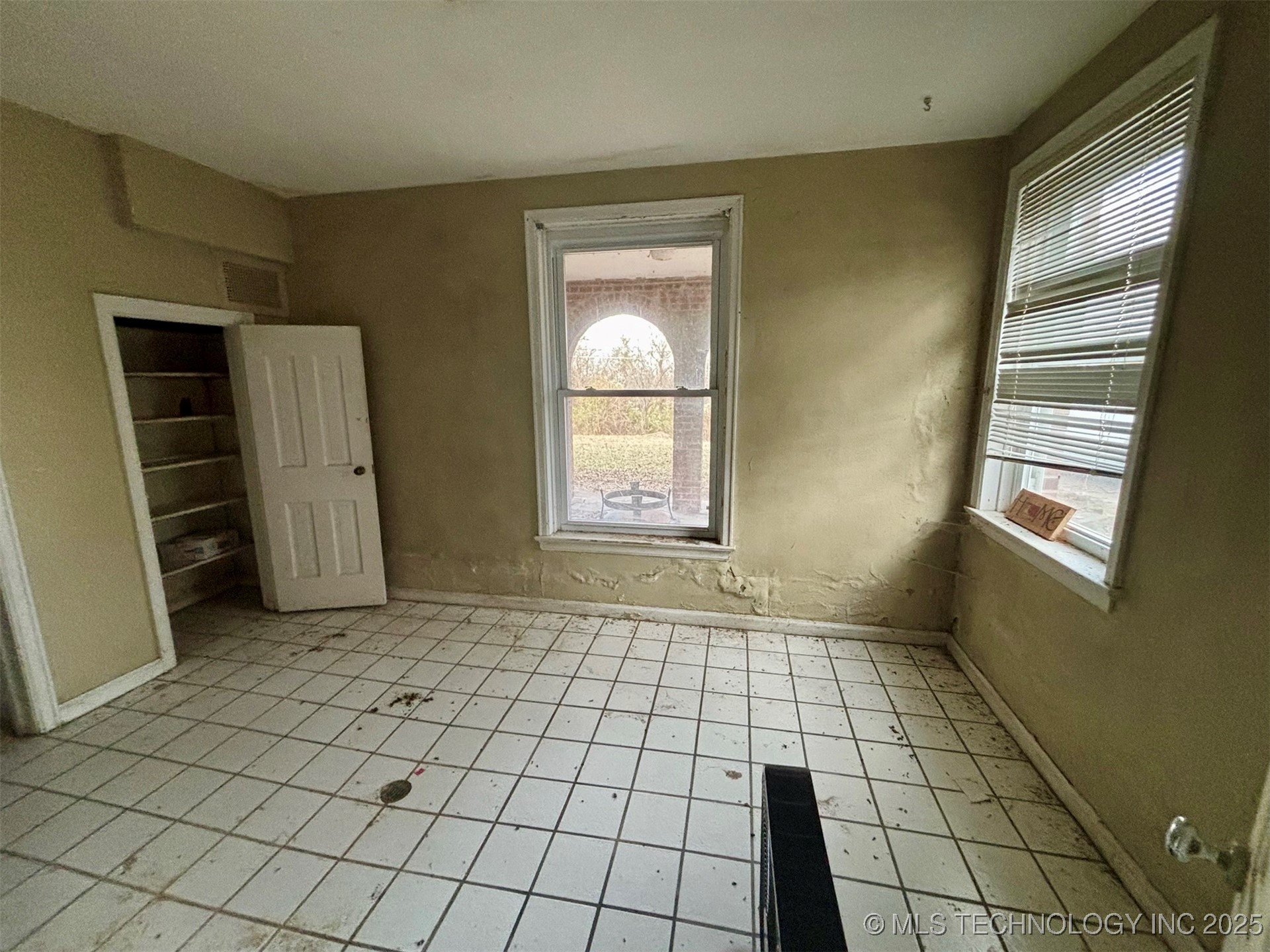 508 E Jefferson Avenue Property Photo 13