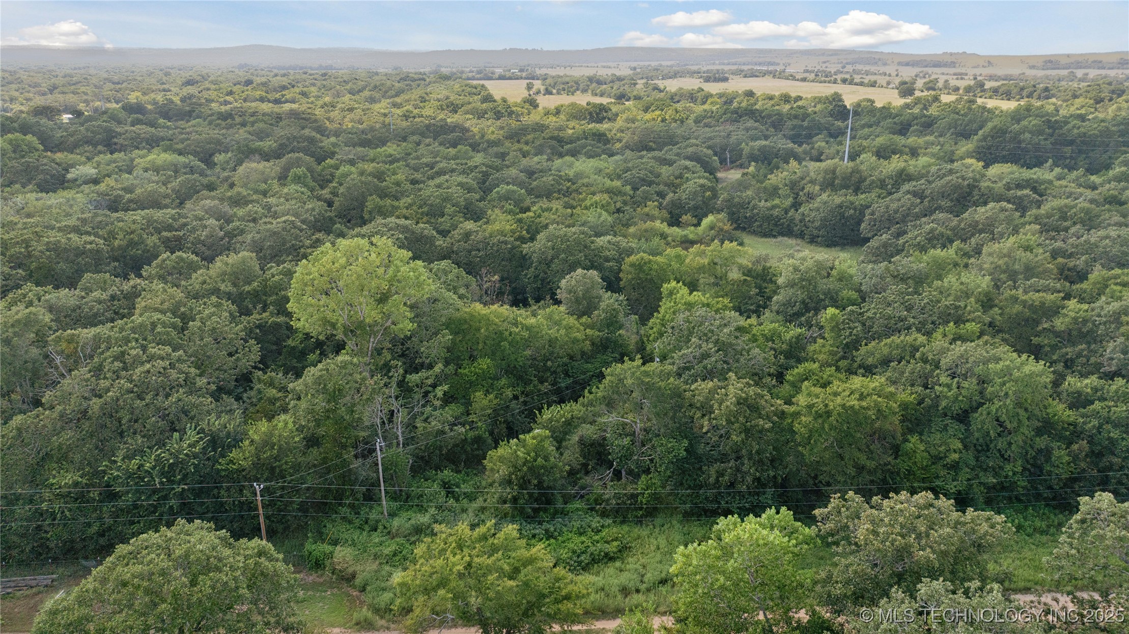 9 Fox Run Run Property Photo 2