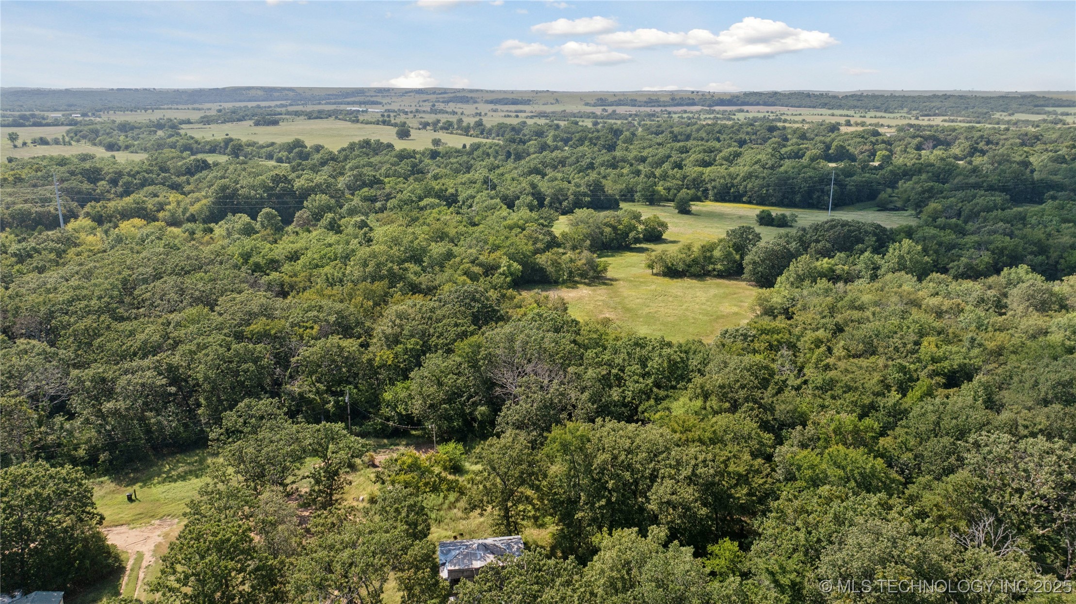 9 Fox Run Run Property Photo 7