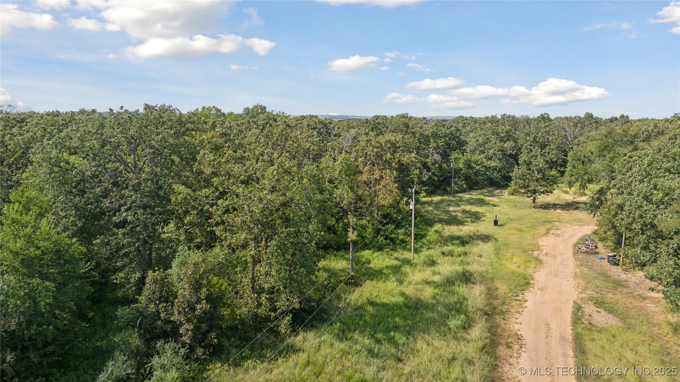 9 Fox Run Run Property Photo 14