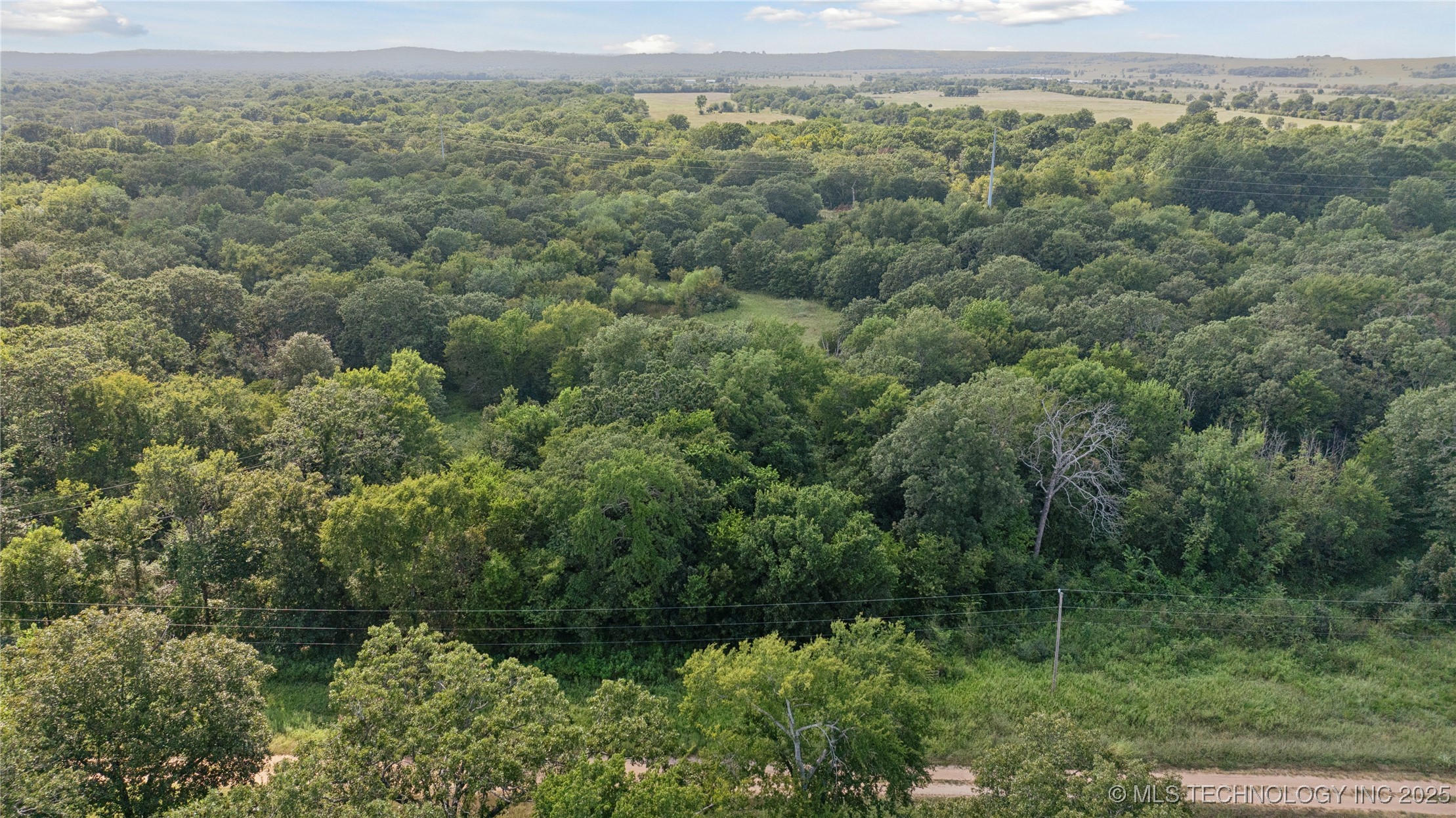 10 Fox Run Run Property Photo 3