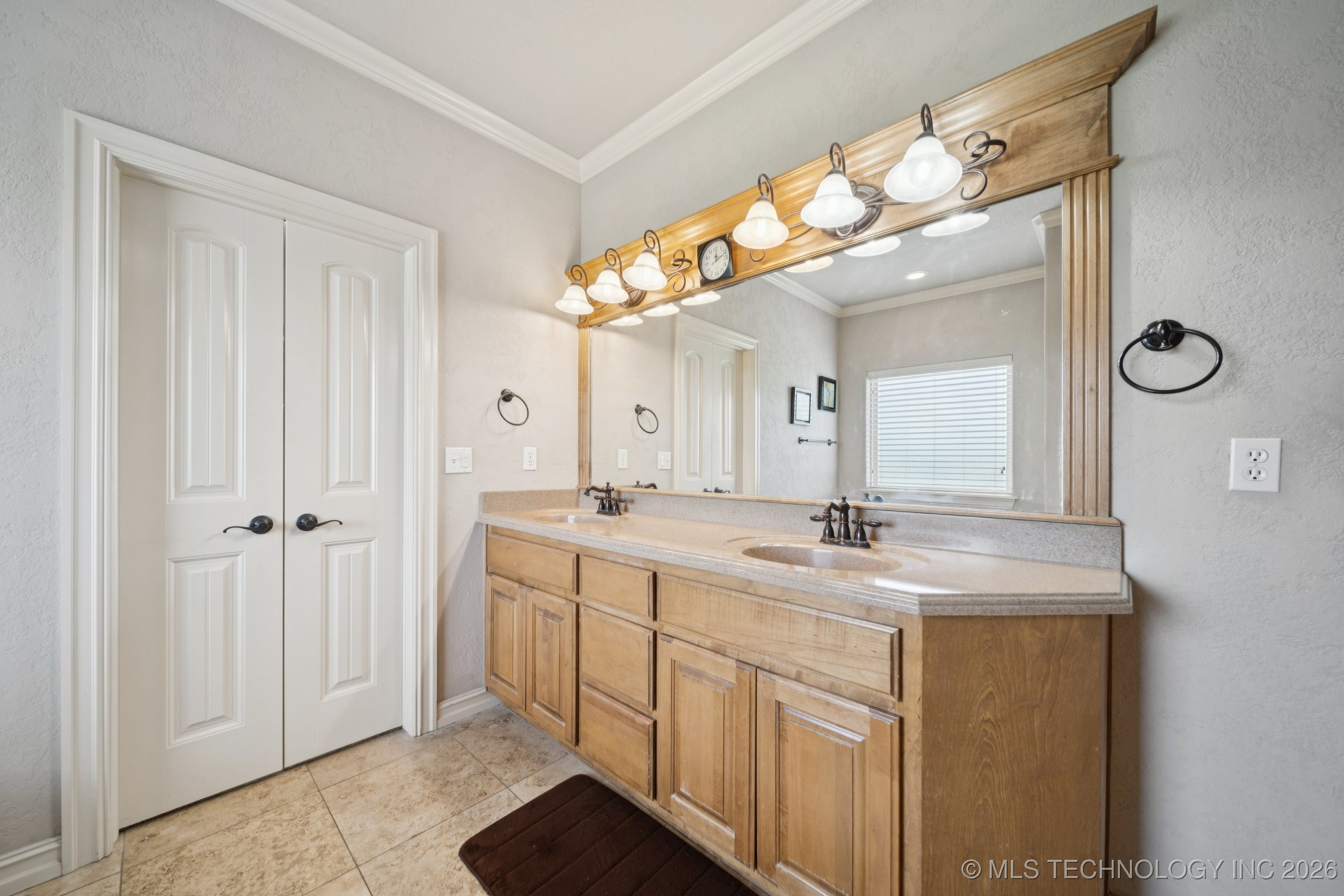 8483 N 68th East Avenue Property Photo 28