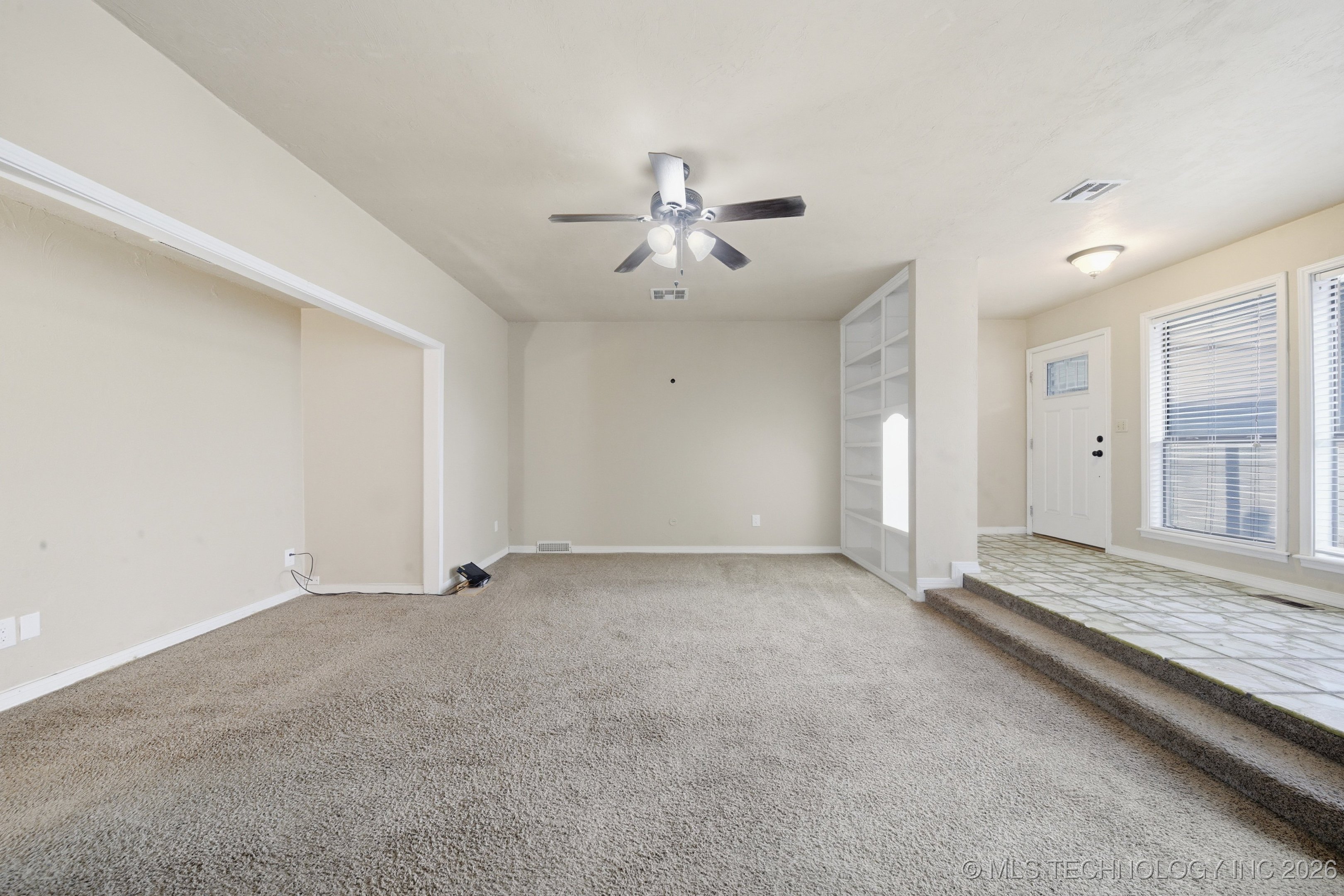 520 Ridgewood Property Photo 8