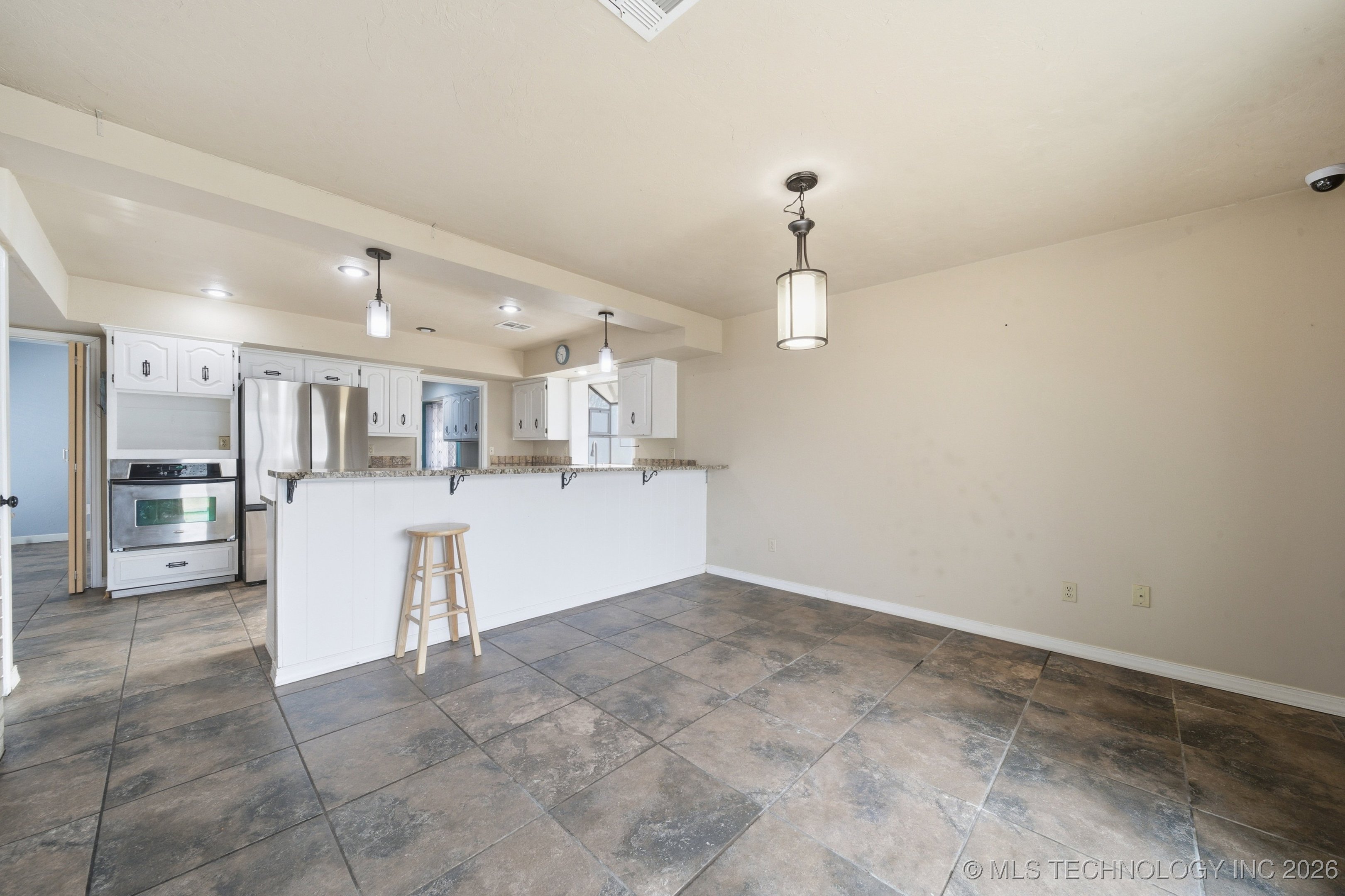 520 Ridgewood Property Photo 12