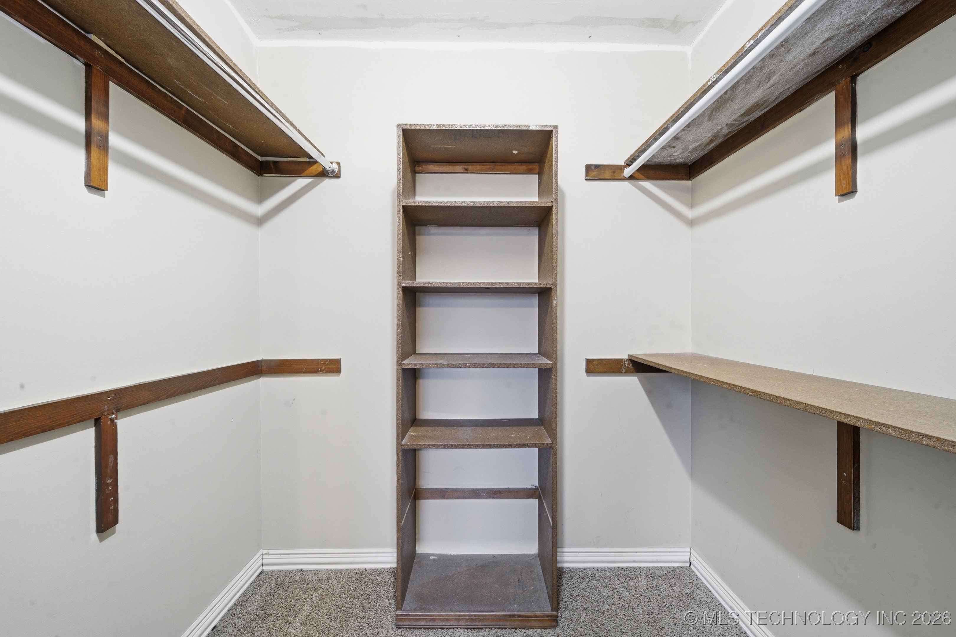 520 Ridgewood Property Photo 23