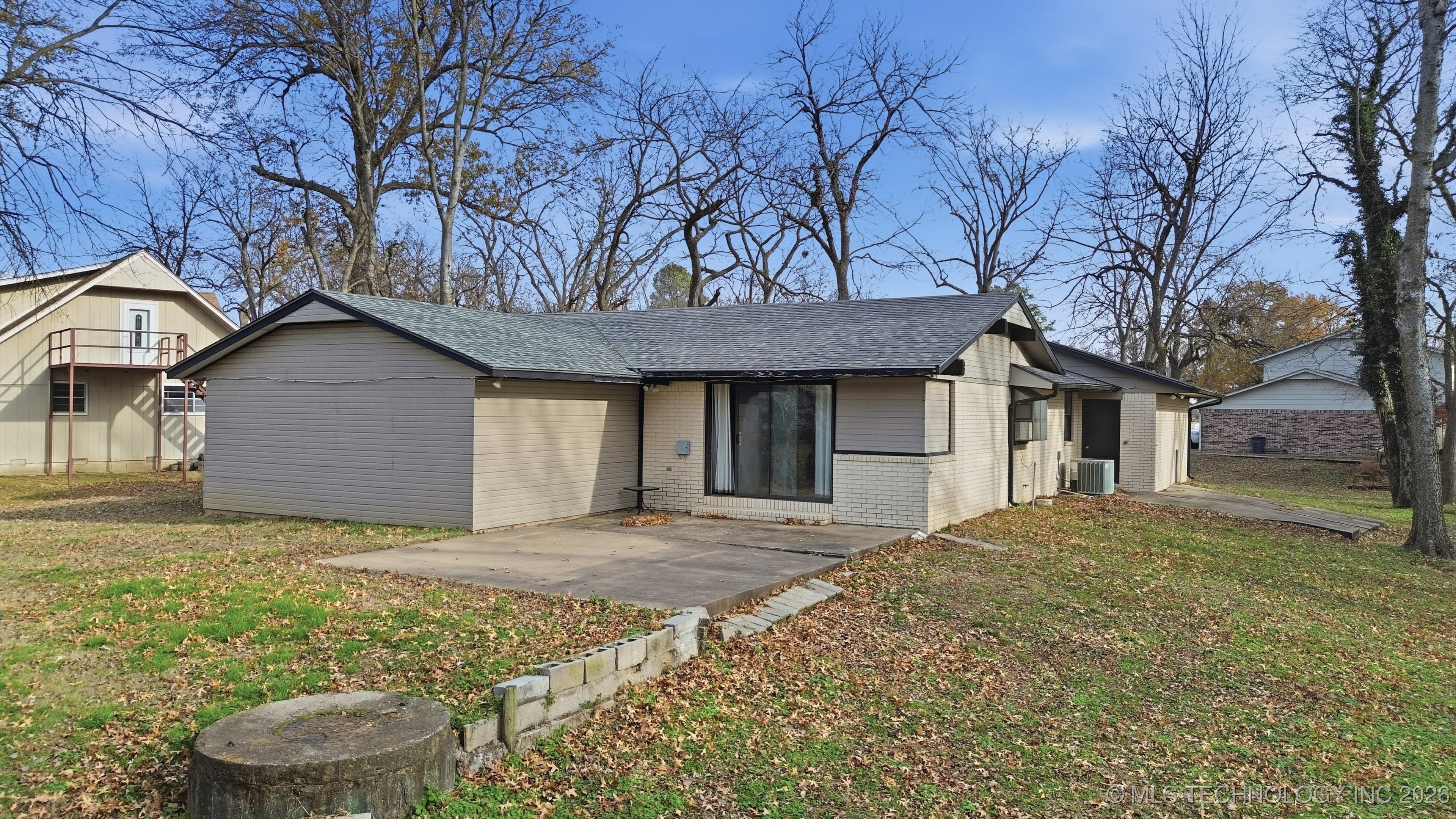 520 Ridgewood Property Photo 29