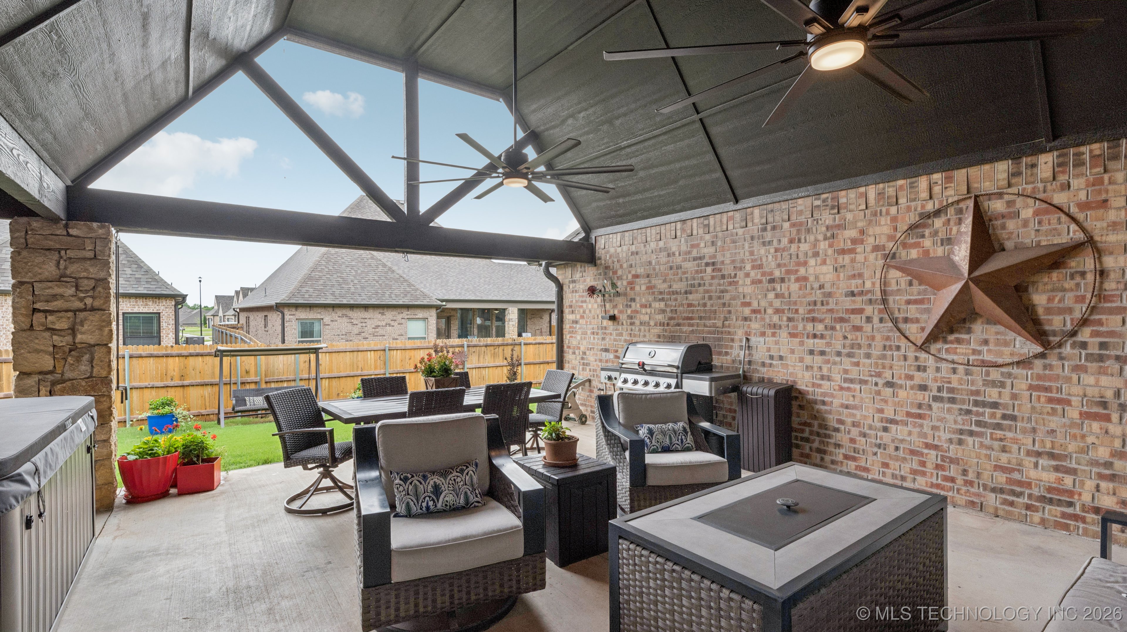 7920 N 147th East Avenue Property Photo 33