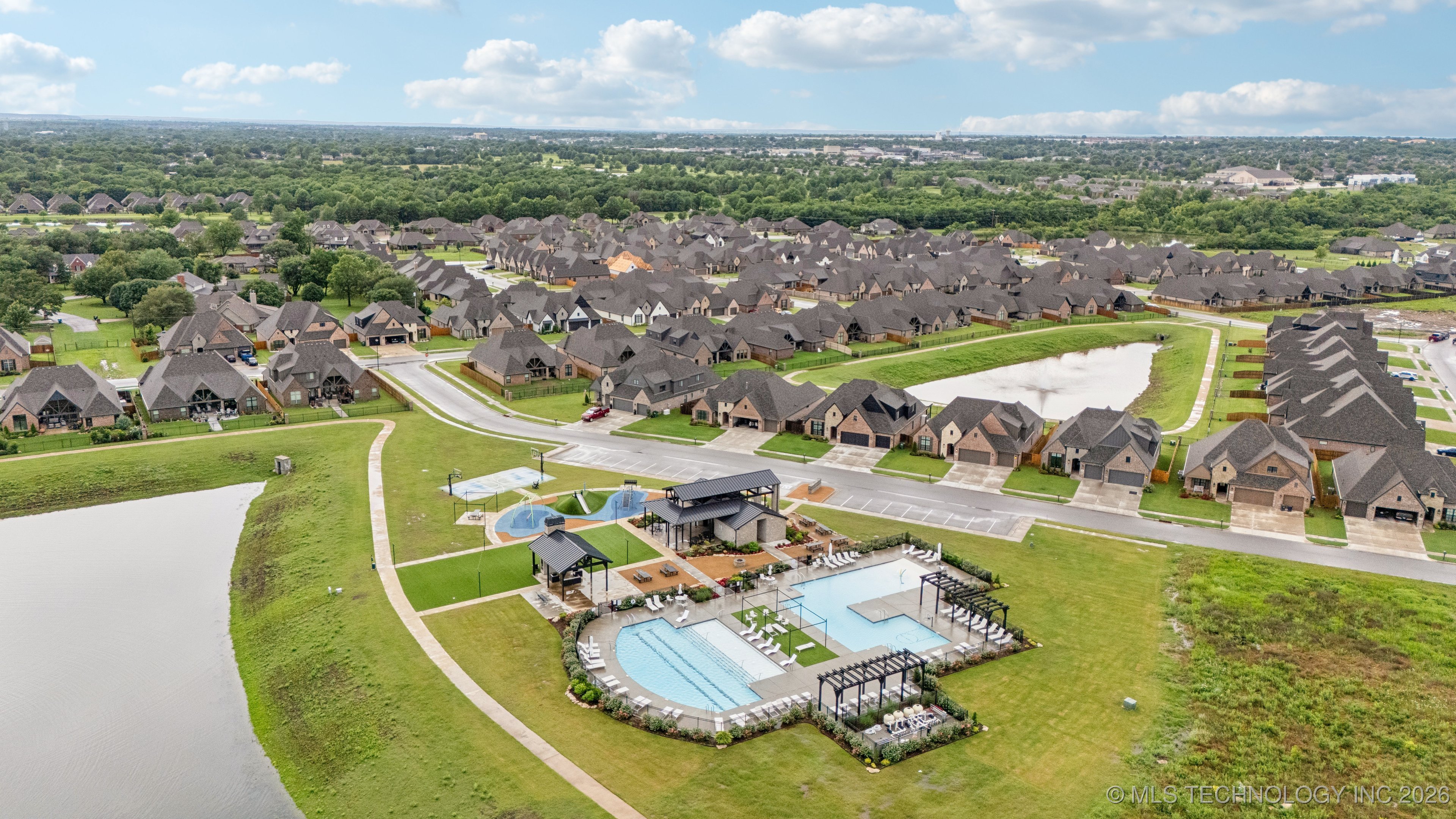 7920 N 147th East Avenue Property Photo 45