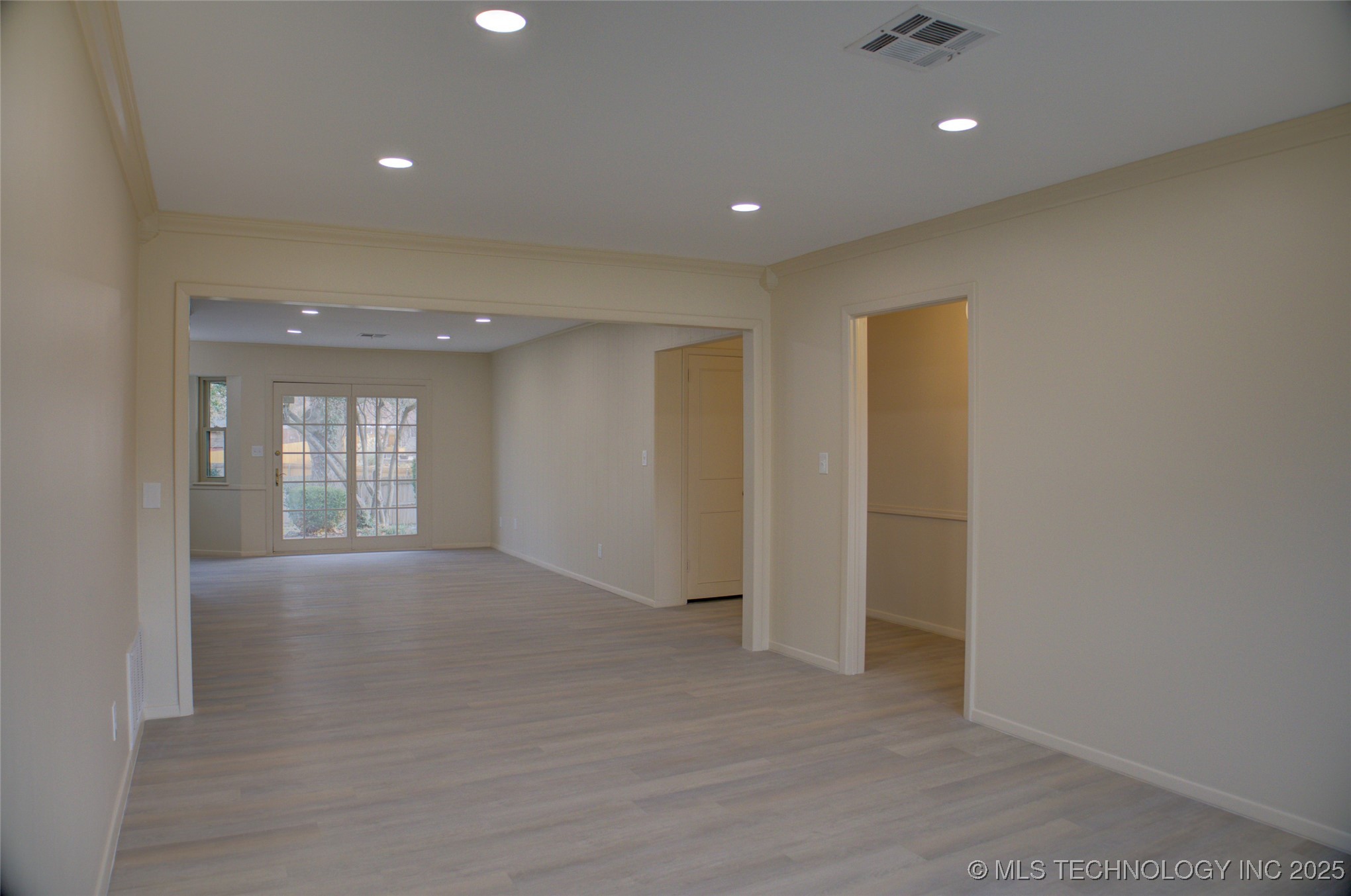 6946 E 20th Place Property Photo 7