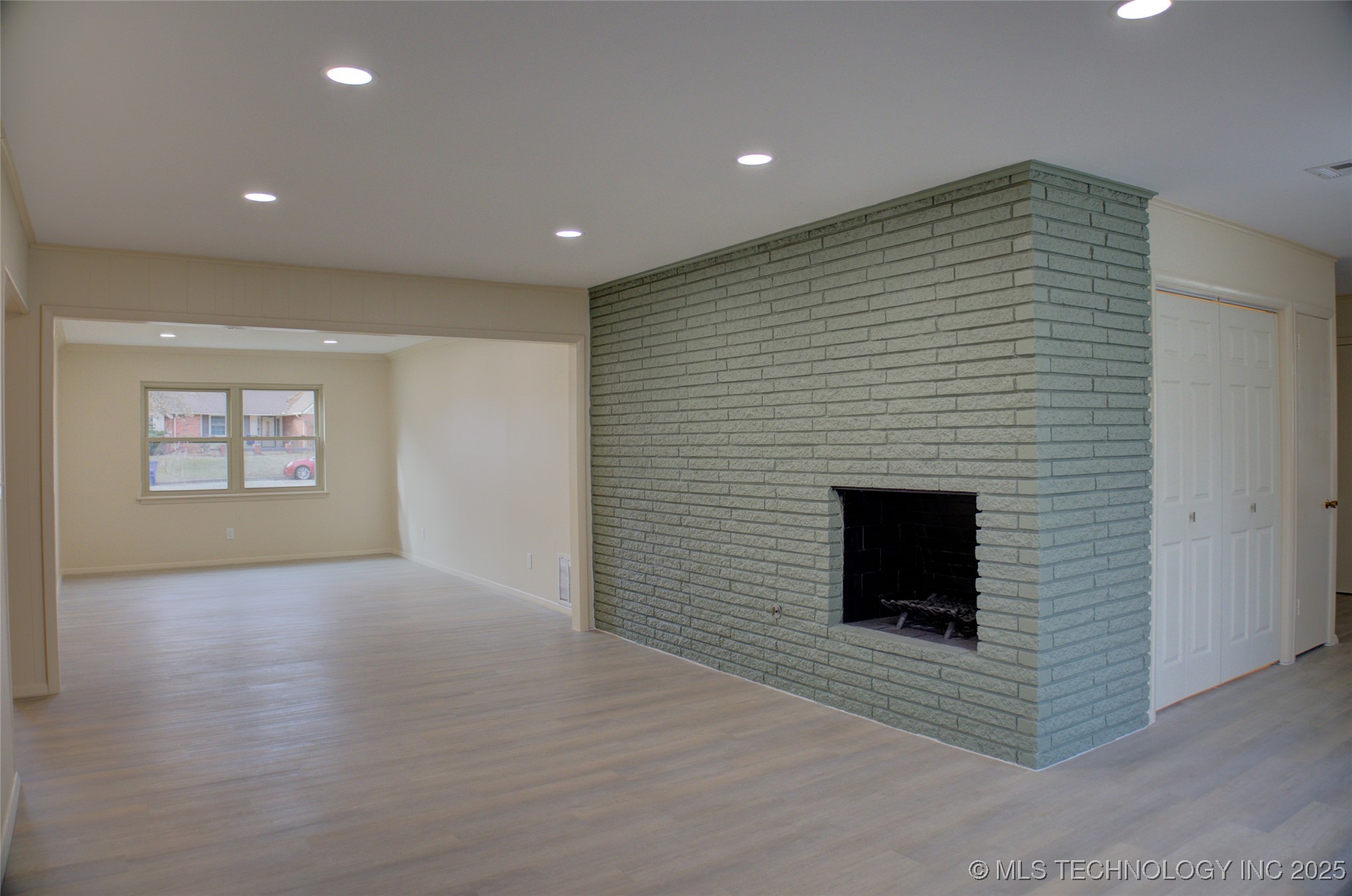 6946 E 20th Place Property Photo 11