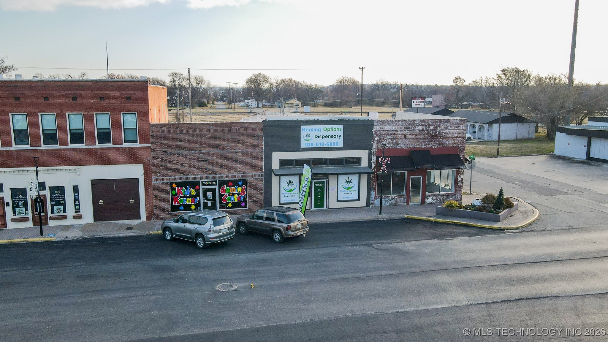 135 S Main Street Property Photo 1