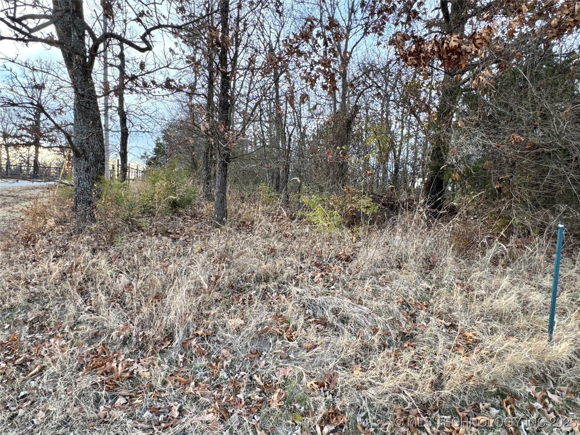 16370 S Cedarcrest Drive Property Photo 2