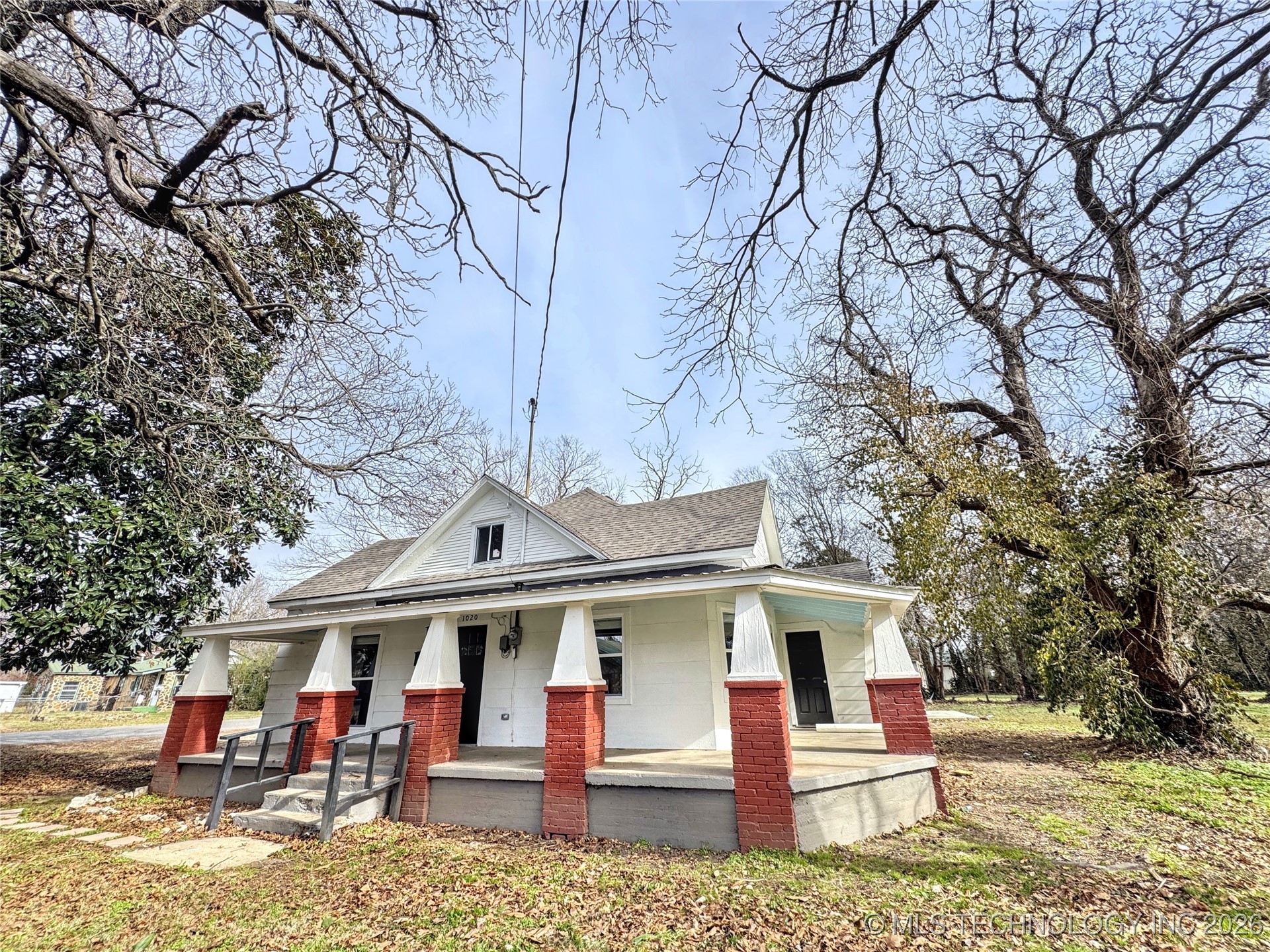 1020 N Vinita Avenue Property Photo 2