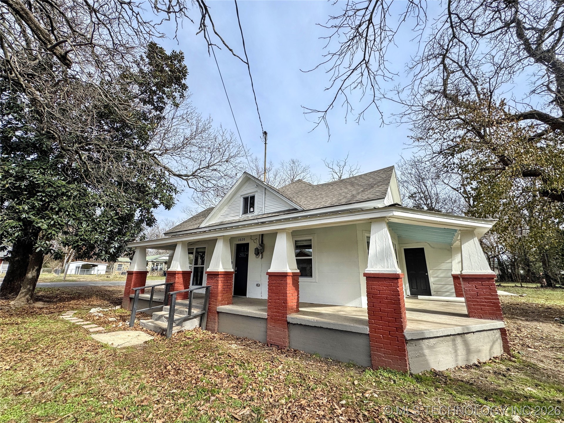 1020 N Vinita Avenue Property Photo 4