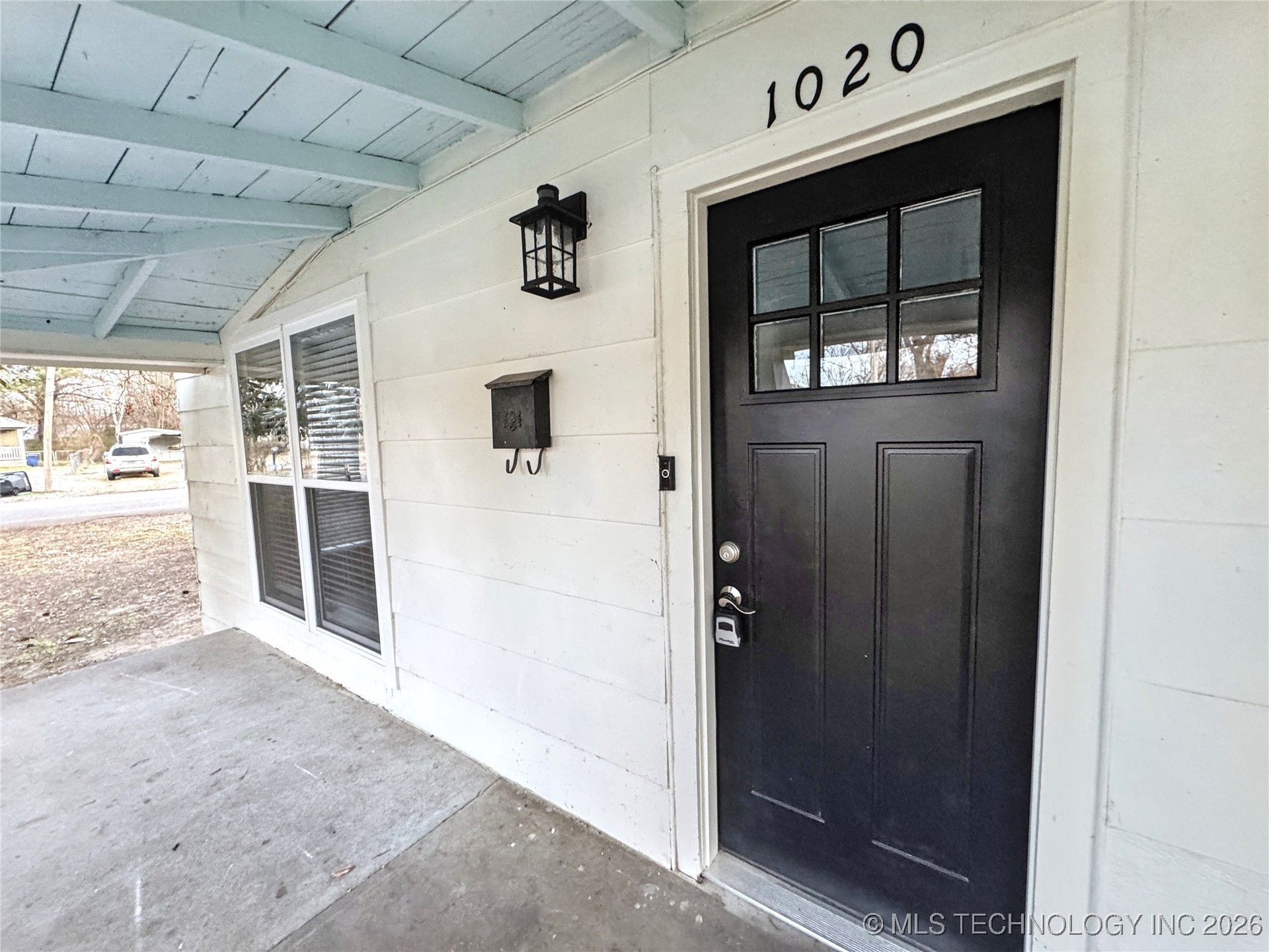 1020 N Vinita Avenue Property Photo 5