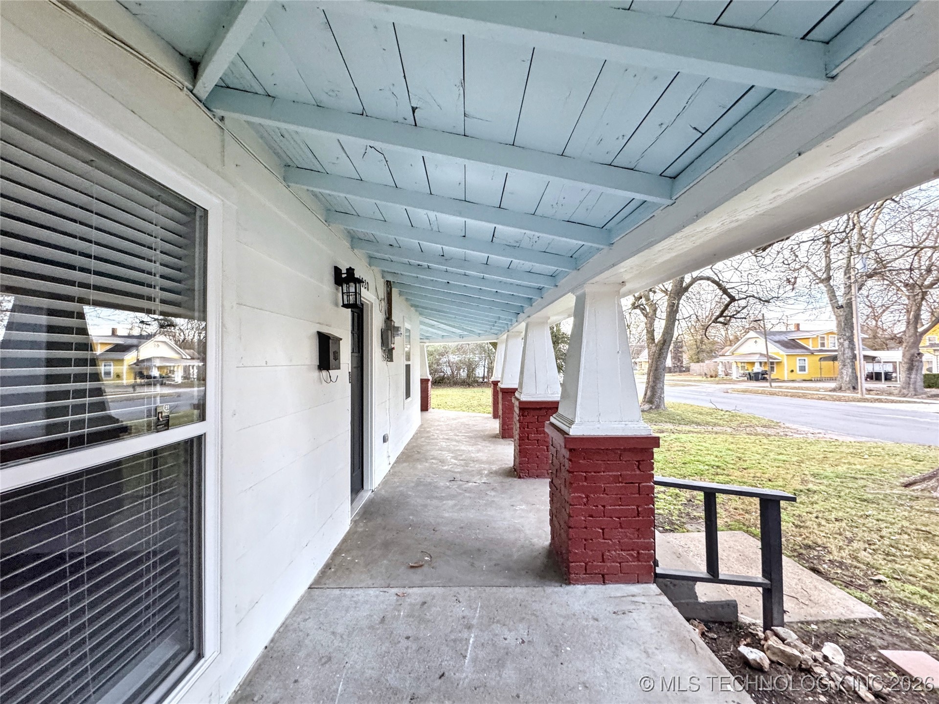 1020 N Vinita Avenue Property Photo 7