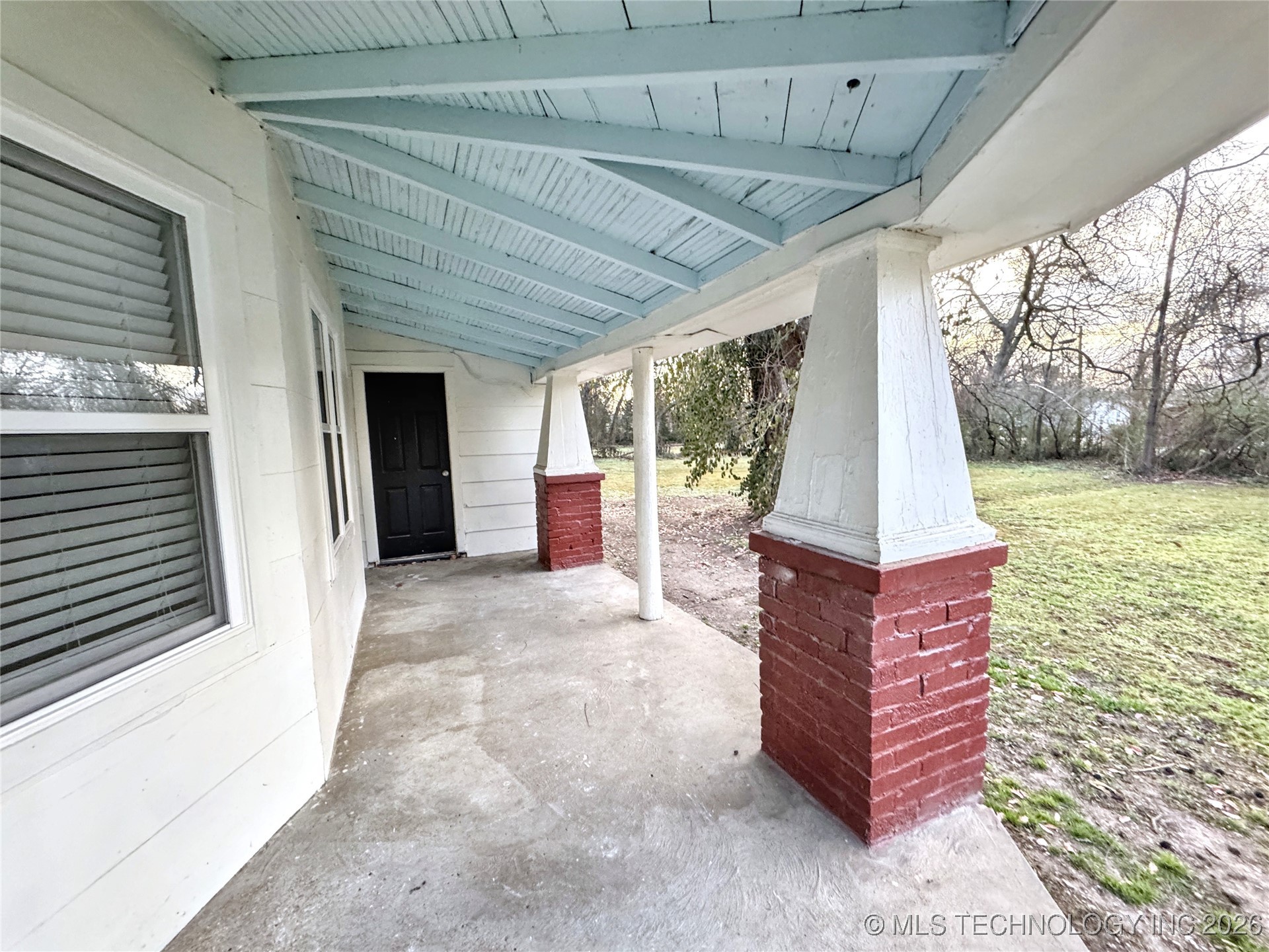 1020 N Vinita Avenue Property Photo 8