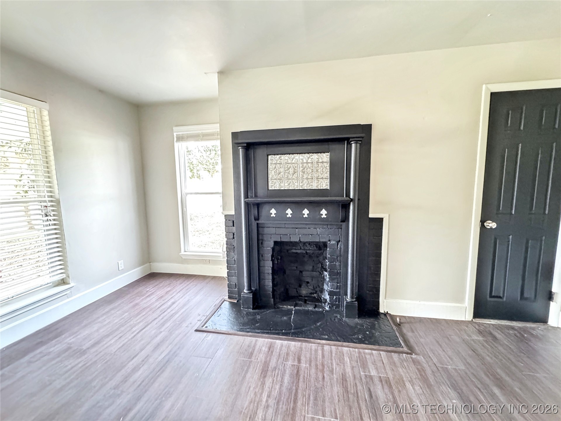 1020 N Vinita Avenue Property Photo 17