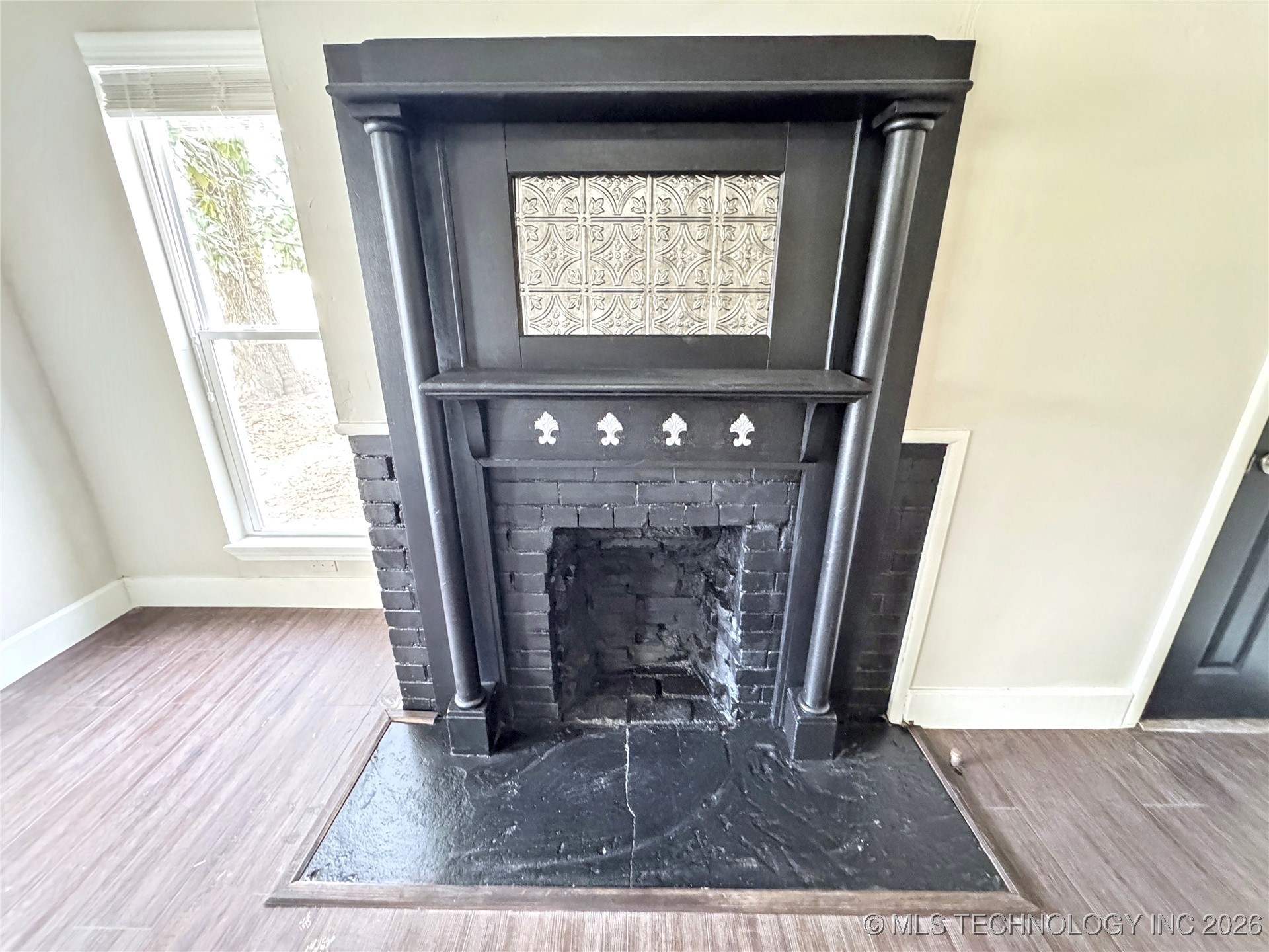 1020 N Vinita Avenue Property Photo 18