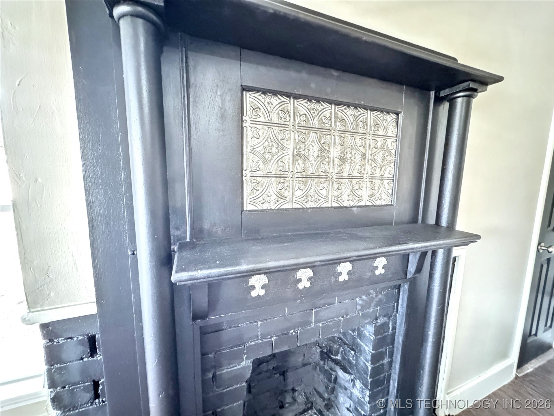 1020 N Vinita Avenue Property Photo 19