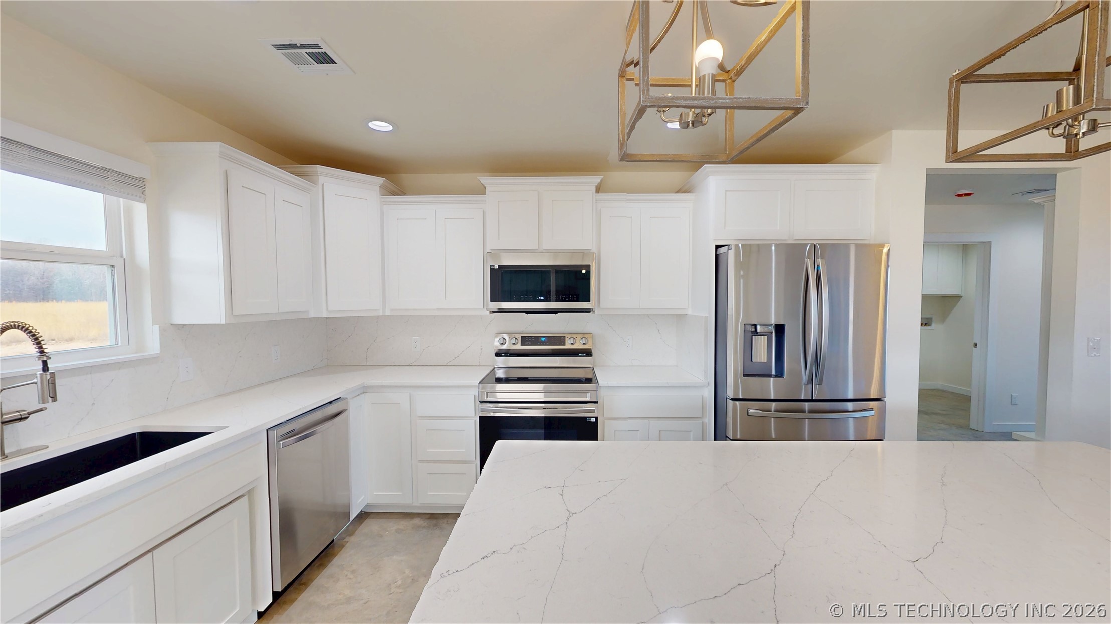 11767 Xander Property Photo 7