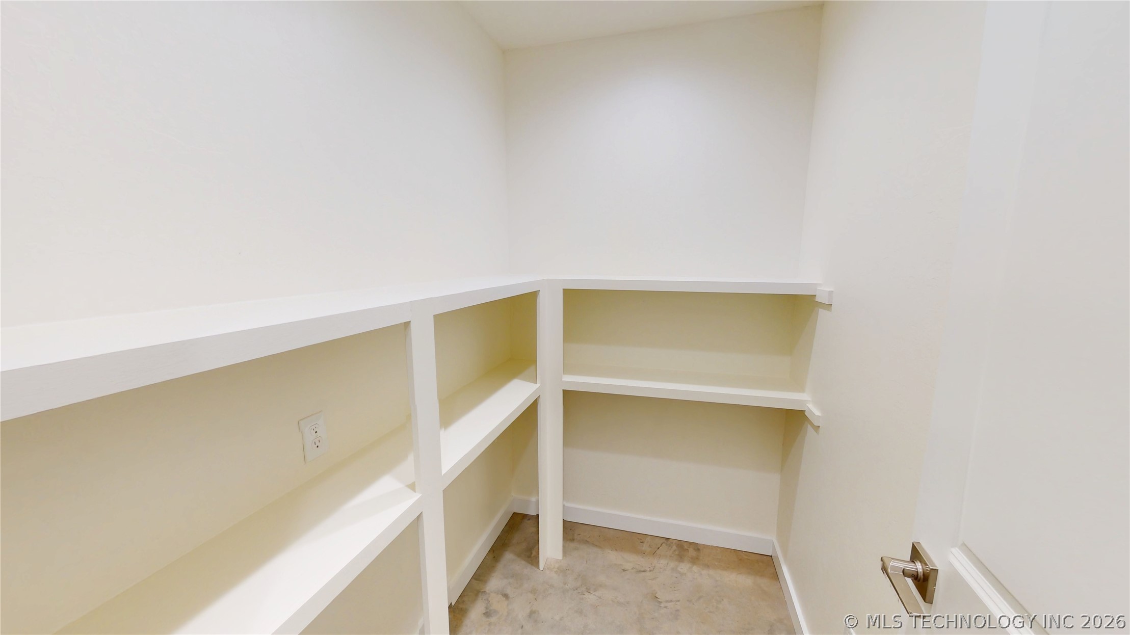 11767 Xander Property Photo 12