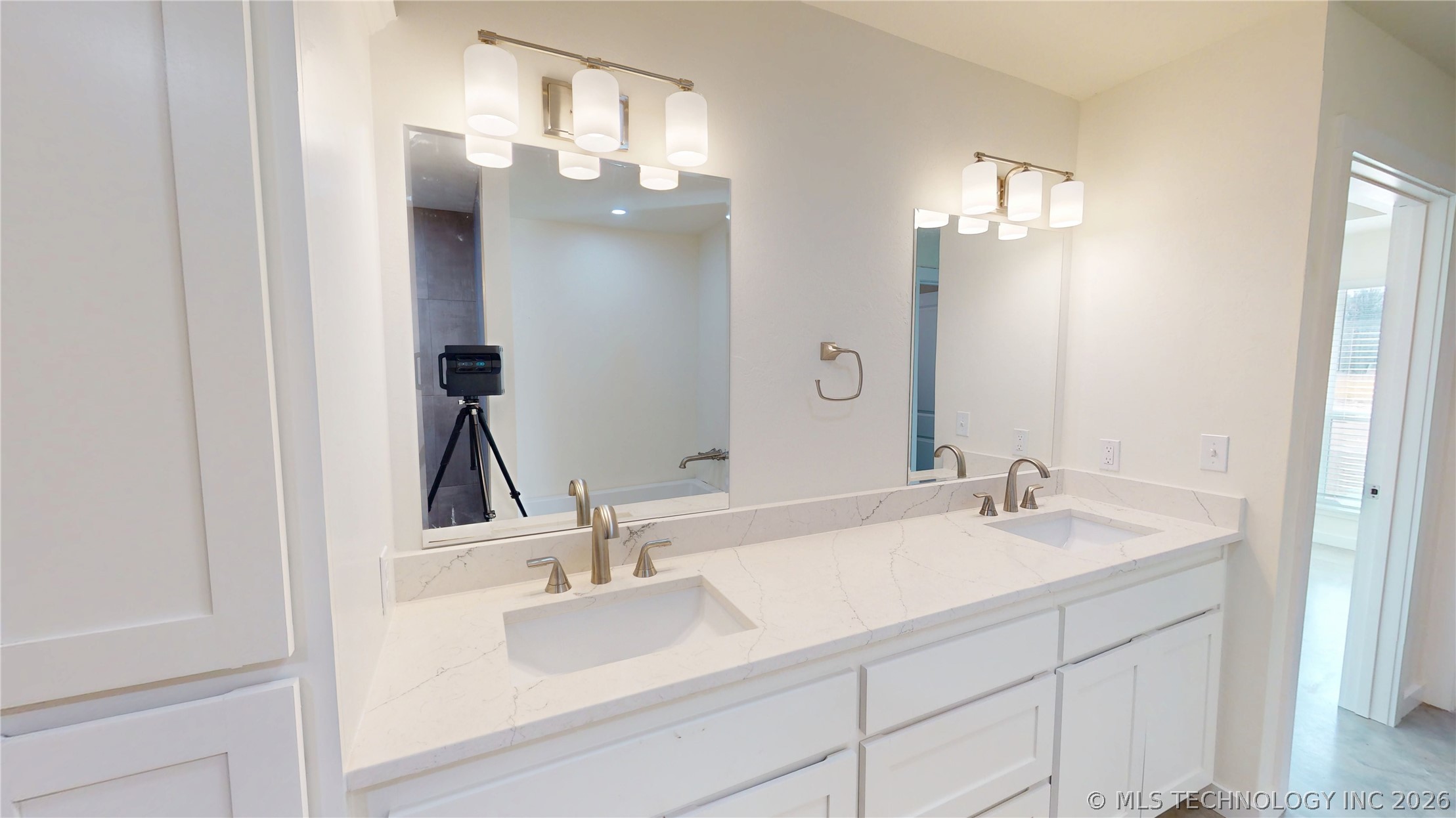 11767 Xander Property Photo 25