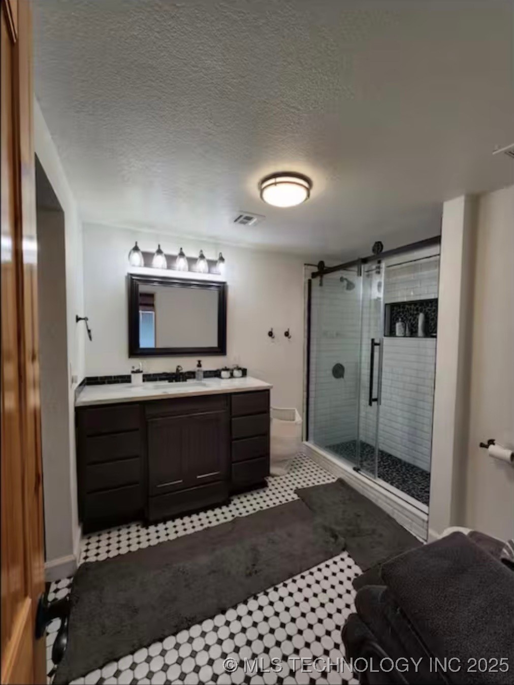 1211 Murphy Drive Property Photo 13